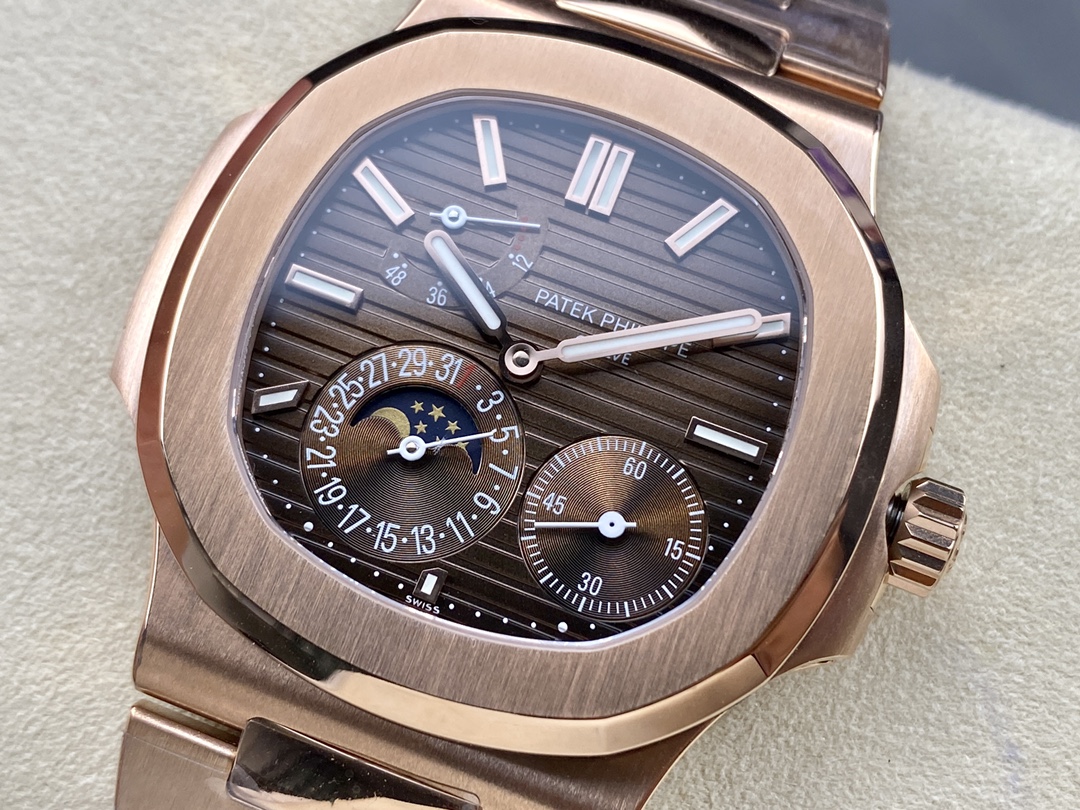 Patek Philippe Nautilus 5712GR-001 18K Rose Gold