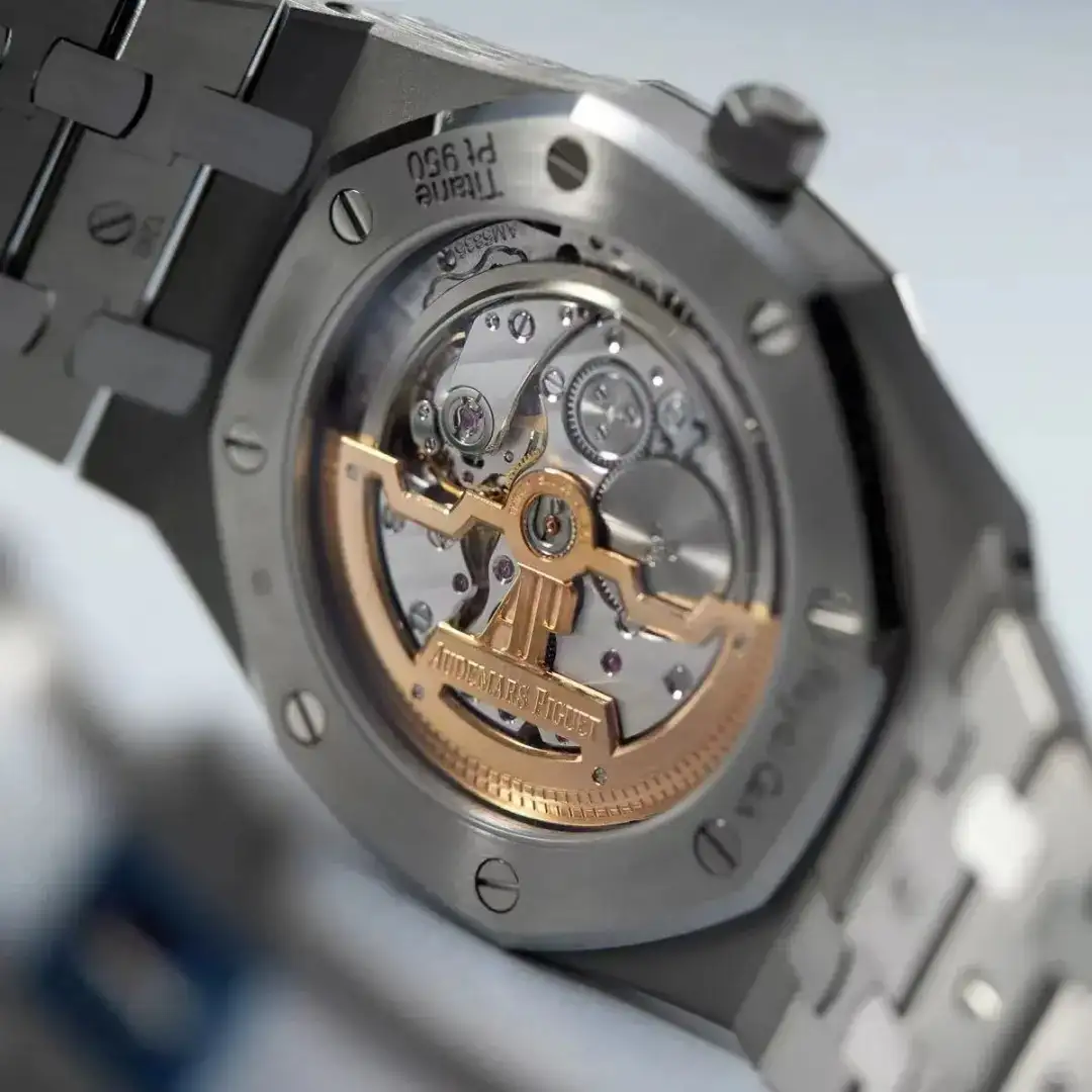 Audemars Piguet Royal Oak Jumbo Extra-Thin Blue 15202IP.OO.1240IP.01 - gallery