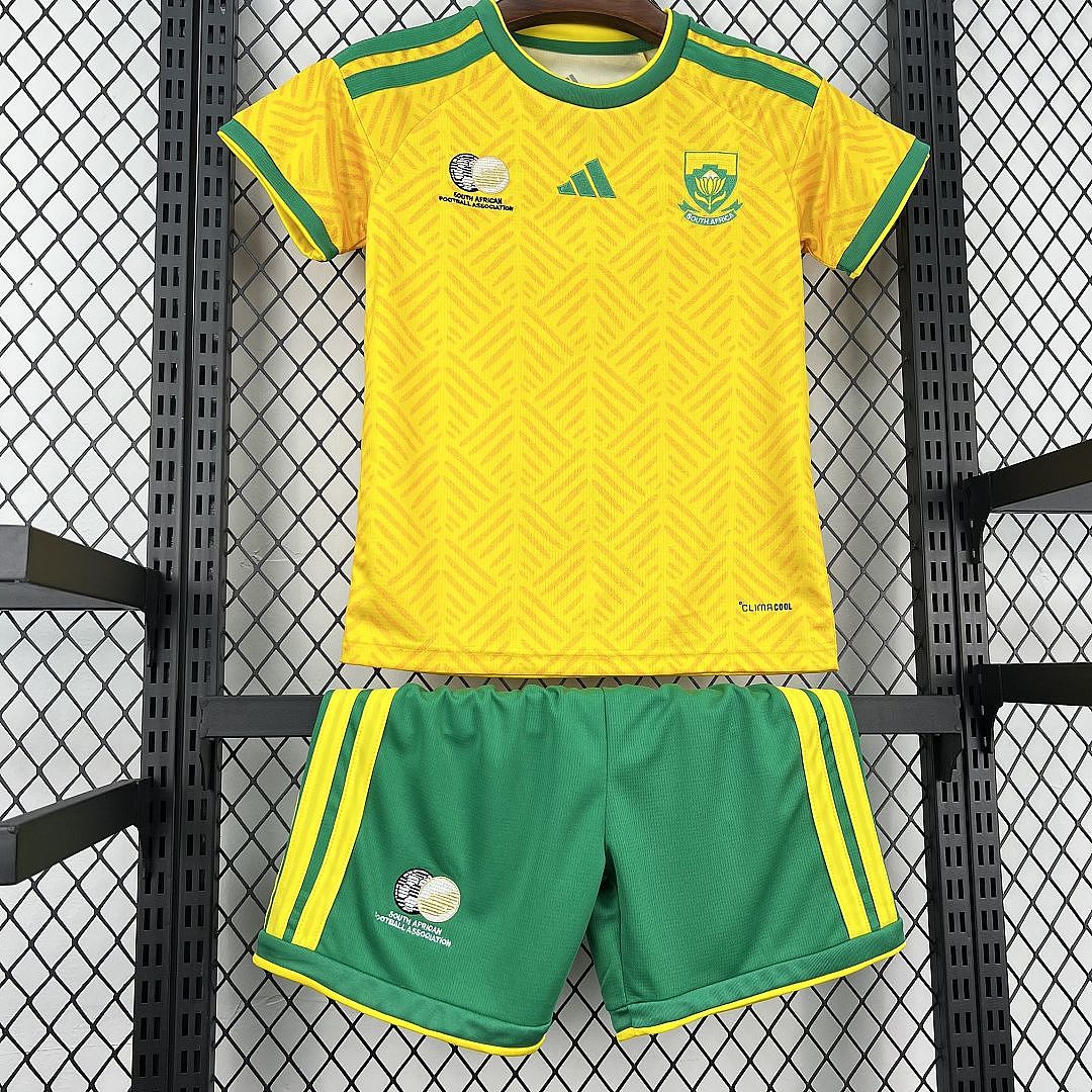 2026 South Africa Home World Cup Soccer Kids Kit Jersey+Shorts - view 3
