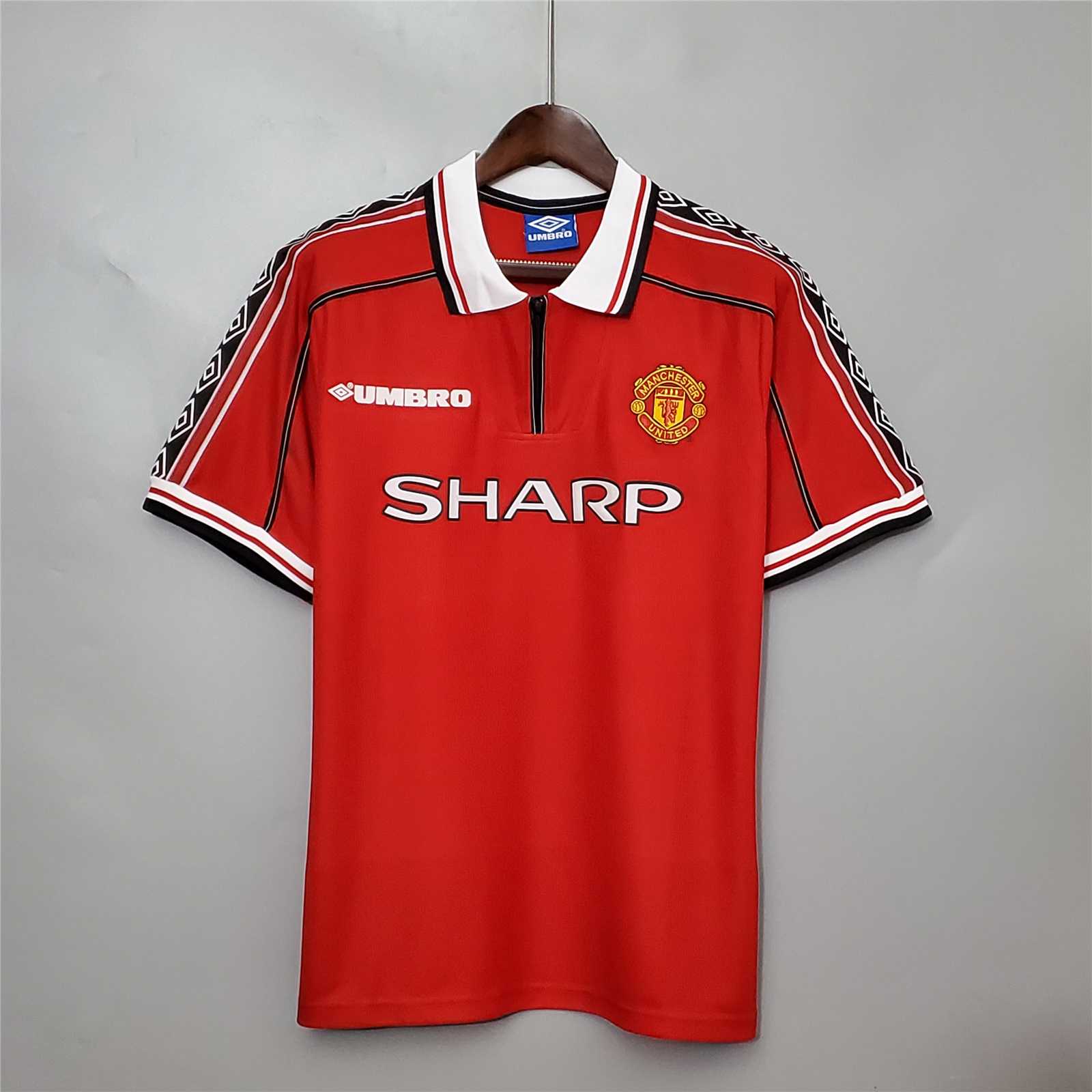 Manchester United 1998-1999 Manchester United Home Retro Jersey Review: Is It Worth the Investment?