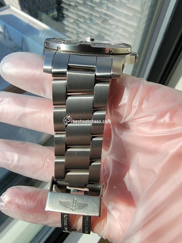 Breitling Aerospace EVO Mens watch Unisex Quartz Titanium E7936310 BC27 - gallery