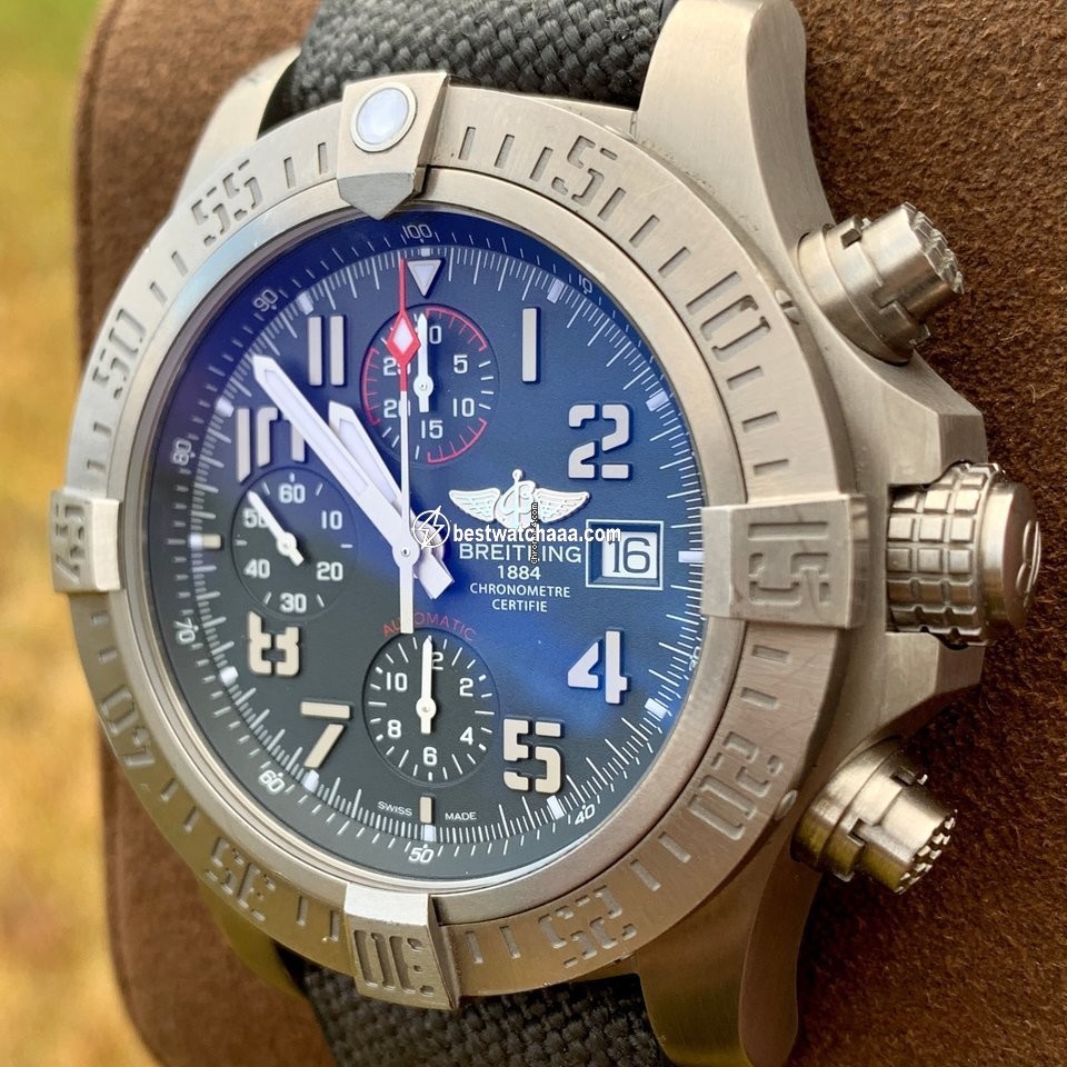Breitling Avenger Bandit Mens watch Unisex Automatic Titanium E1338310 M534 - gallery