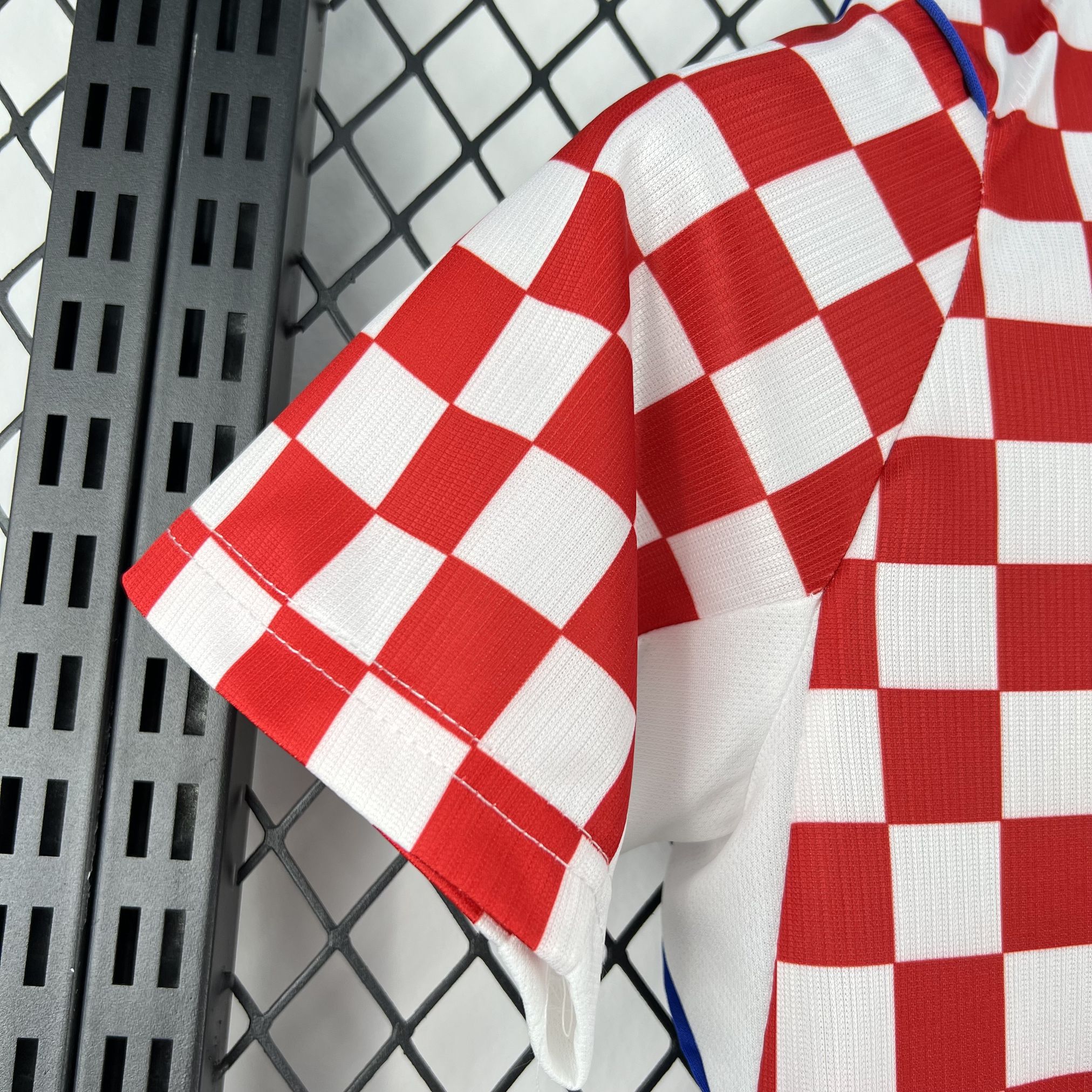 2026 Croatia World Cup Home Football Kids Kit Jersey+Shorts - view 8
