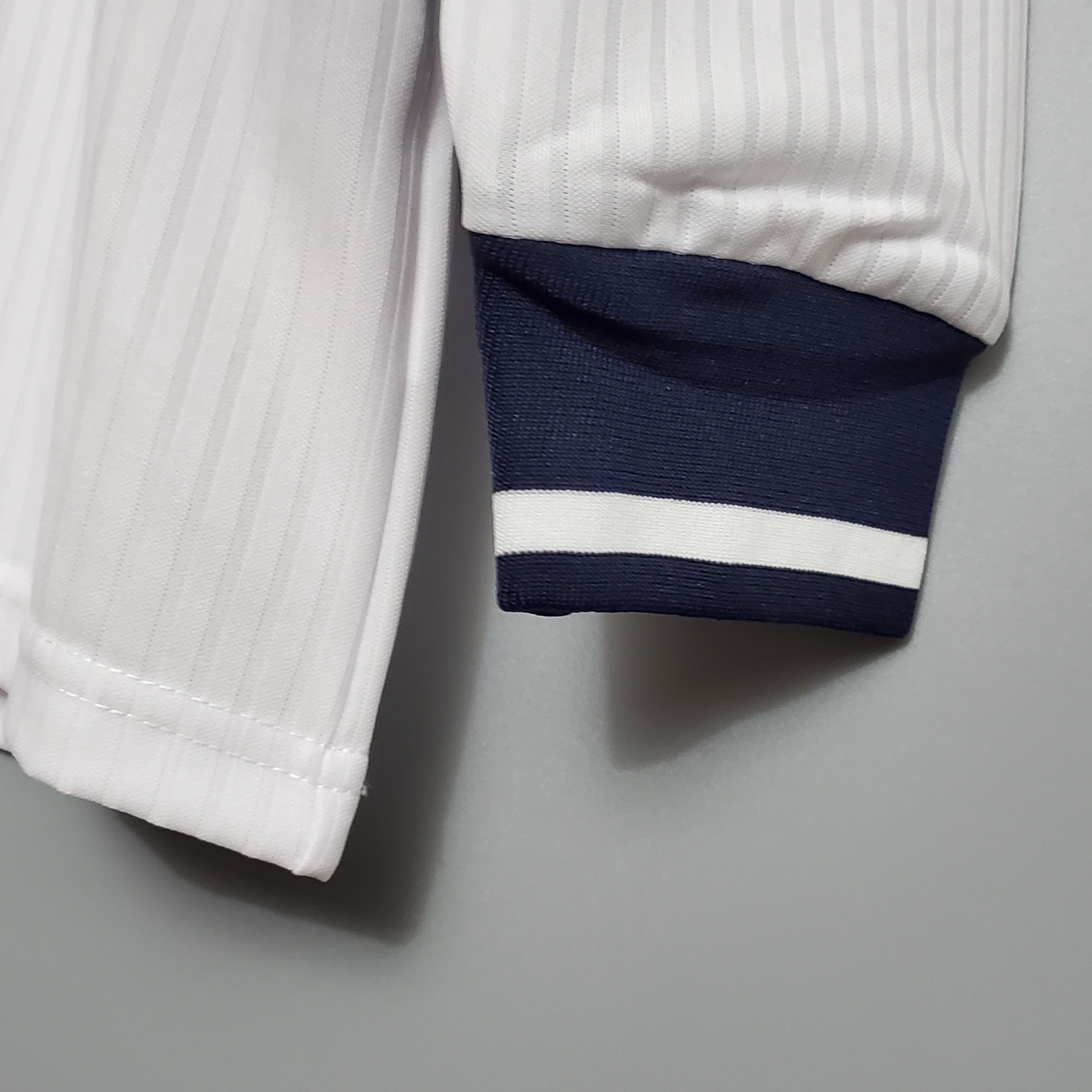 1998 England World Cup Home Retro Jersey Long Sleeve - view 9