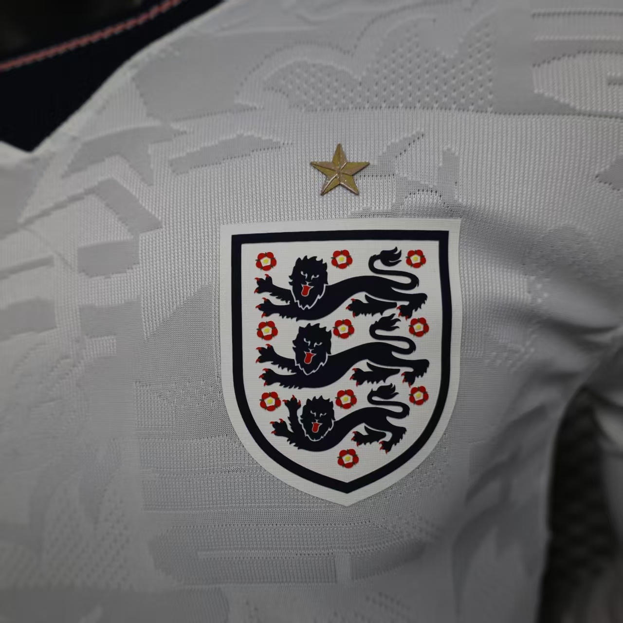 25-26 England Home Soccer Jersey Player Version Long Sleeve - view 6