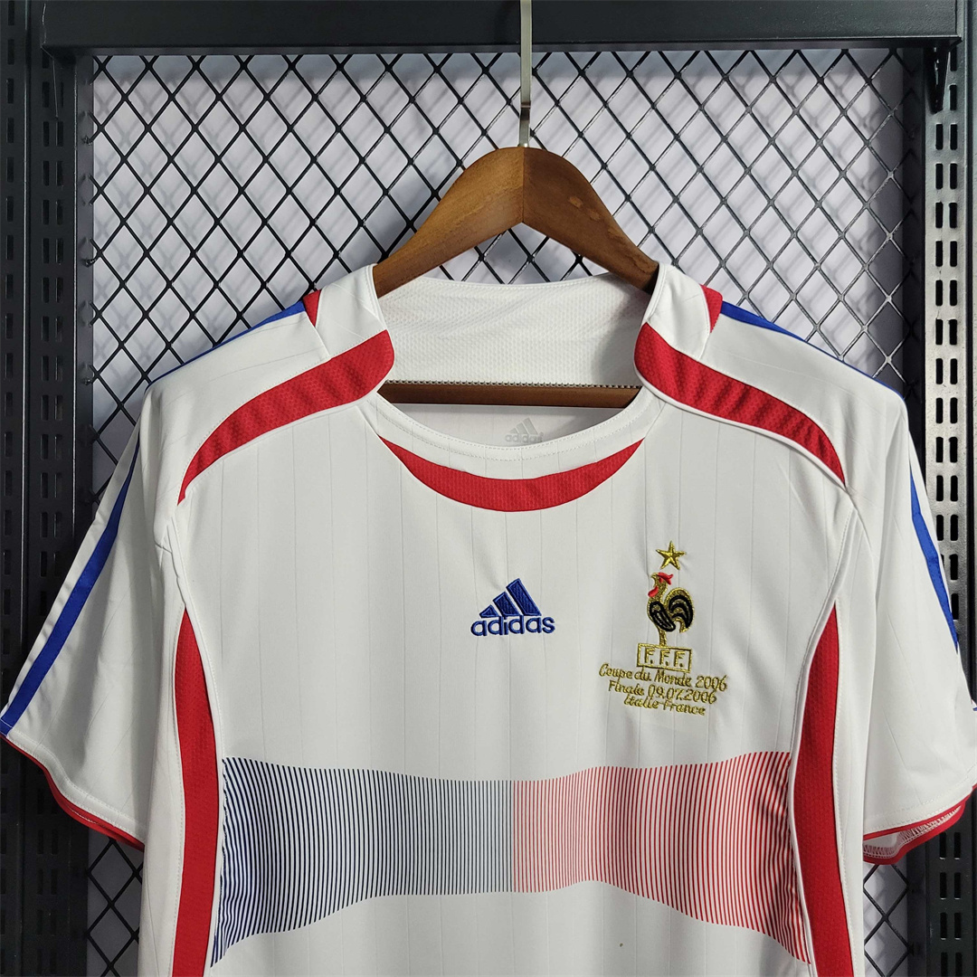 2006 France Zidane #10 World Cup Away Retro Jersey - view 9