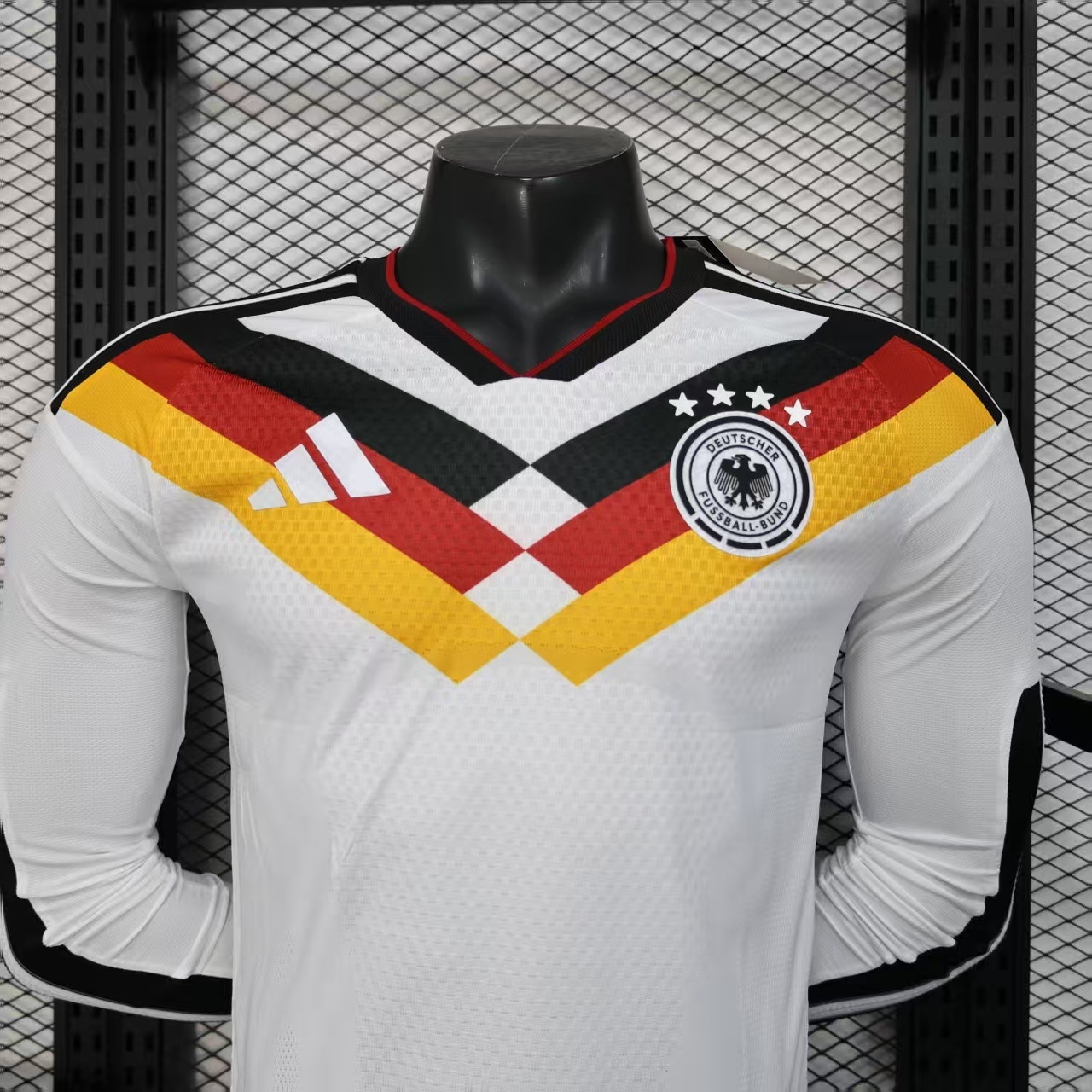 25-26 Germany Home Soccer Jersey Authentic Shirt Long Sleeve - view 4