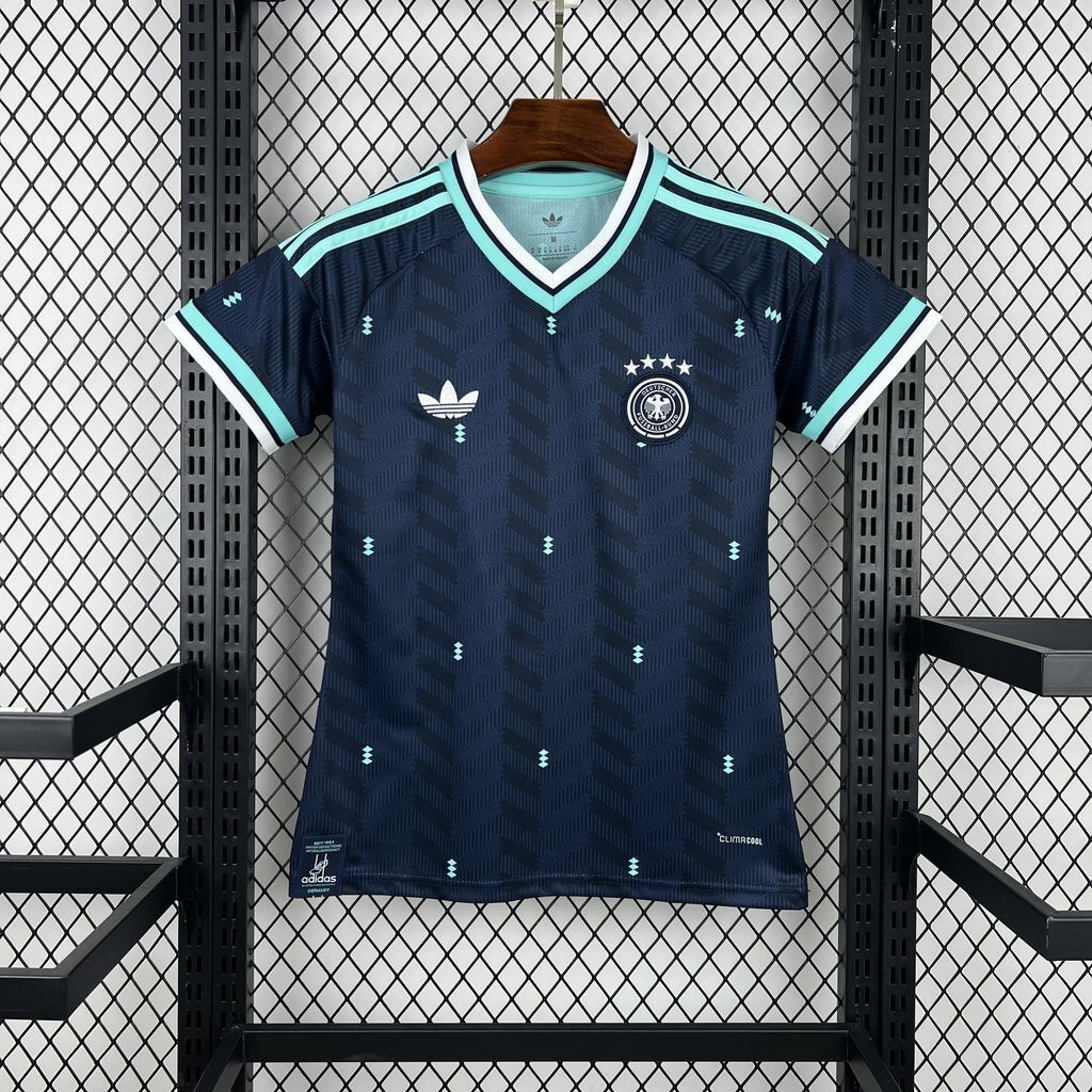 Germany 25-26 Germany Away World Cup Women Soccer Jersey Custom Shirt vs The Original: A Detailed Comparison