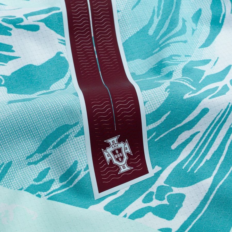 Portugal Away Shirt World Cup 2026 Authentic RONALDO 7 - view 8