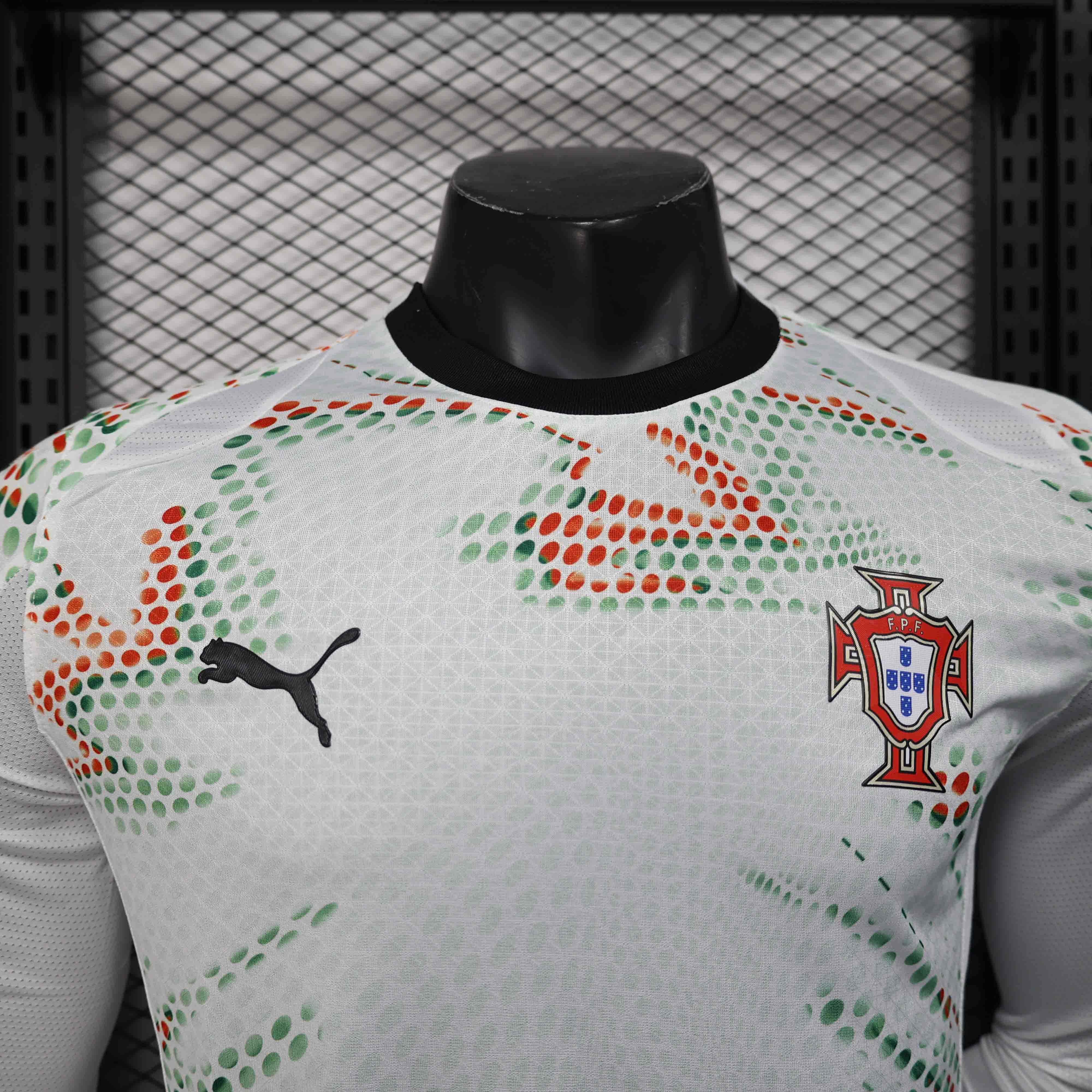 2025 Portugal  Away Soccer Jersey Long Sleeve Player Version - view 4