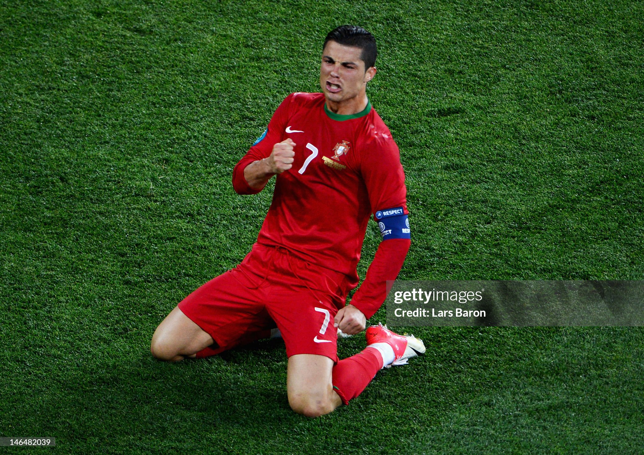 2012 Portugal  Euro Cup Home Retro Jersey Player Edtion Long Sleeve - view 5