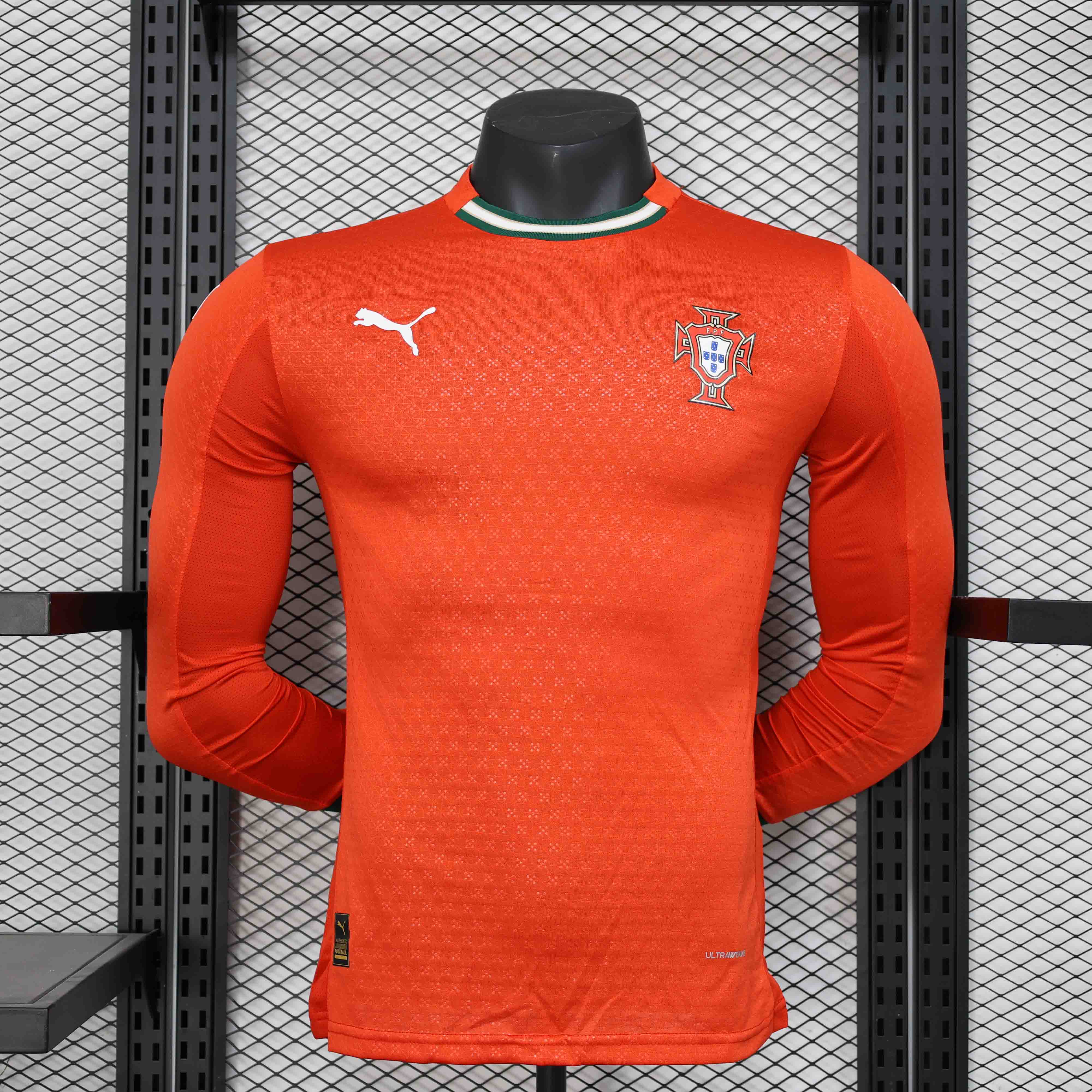 2025 Portugal  Home Soccer Jersey Player Version Long Sleeve