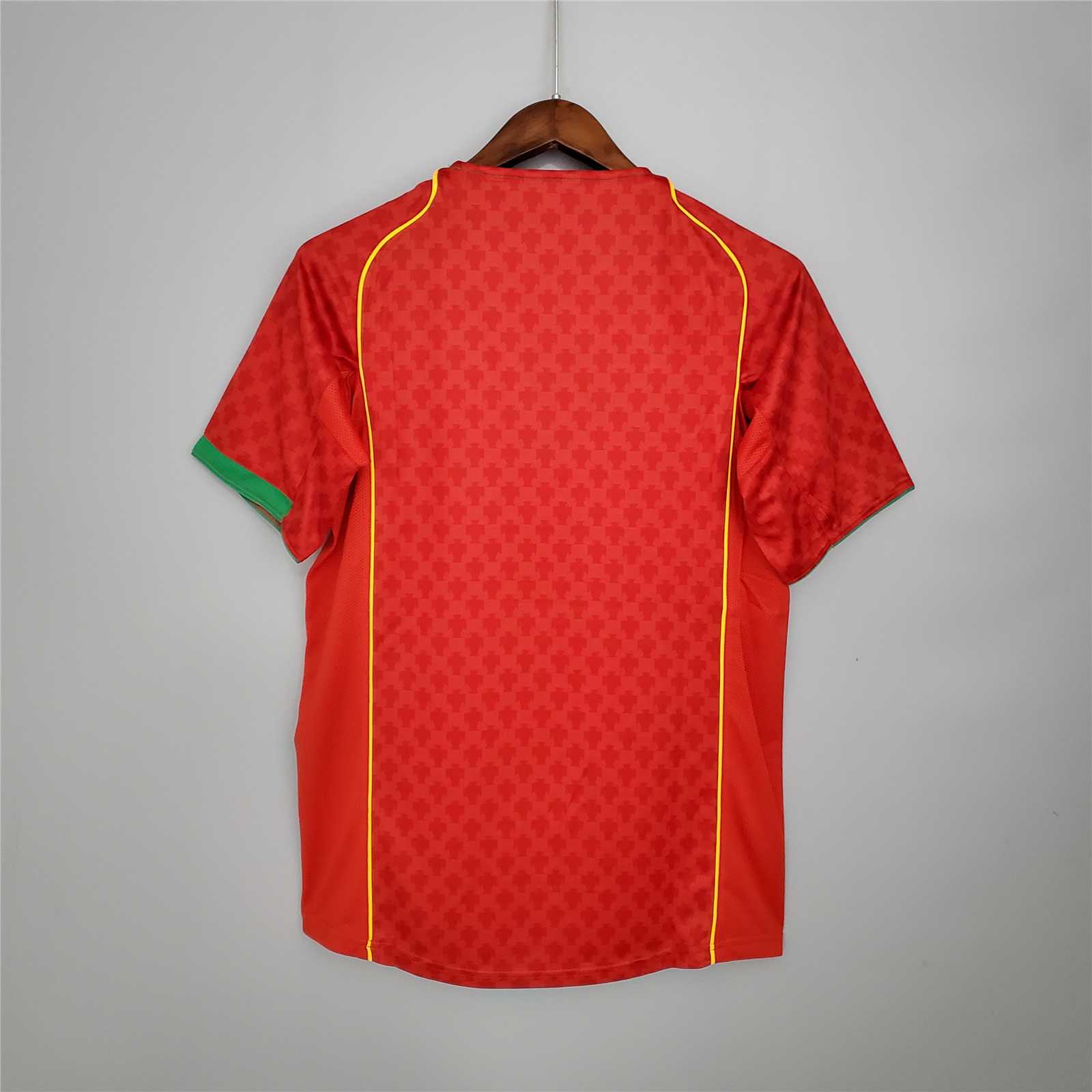 2004 Portugal C.Ronaldo #17 Euro Cup Home Retro Jersey - view 5