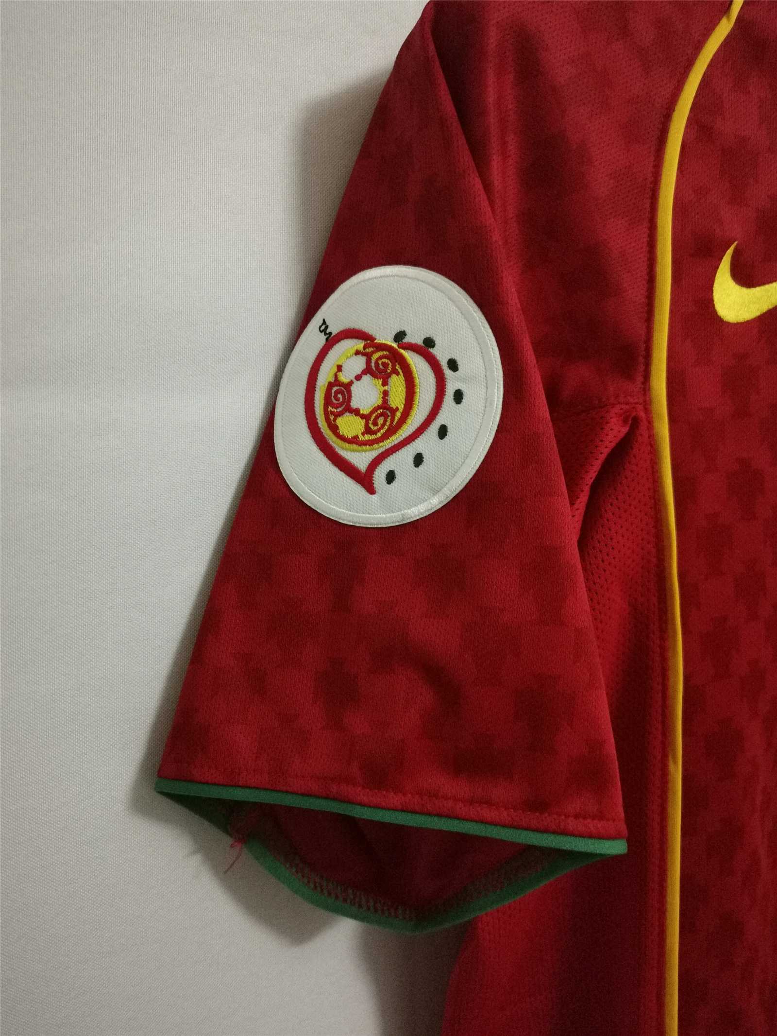 2004 Portugal C.Ronaldo #17 Euro Cup Home Retro Jersey - view 8