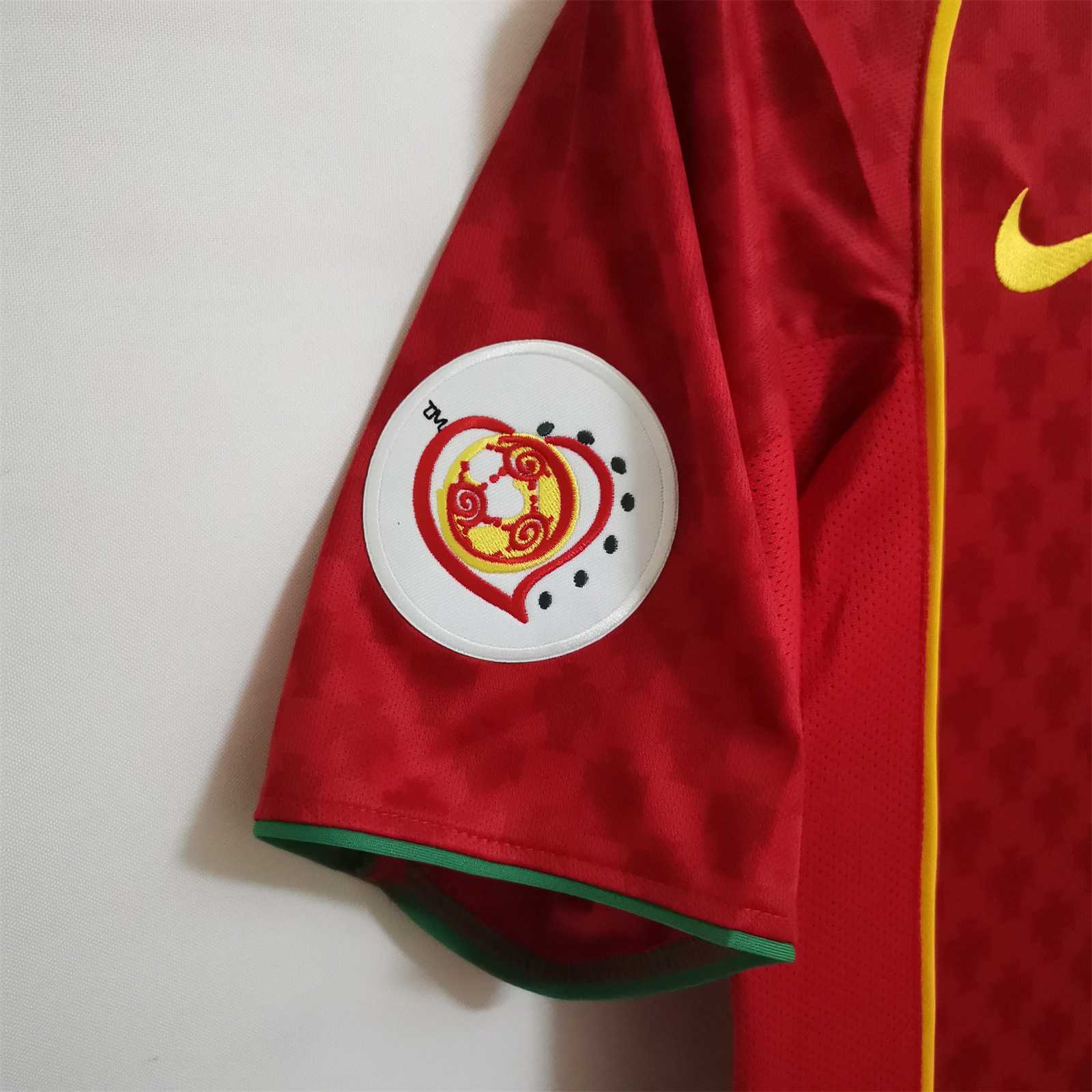 2004 Portugal C.Ronaldo #17 Euro Cup Home Retro Jersey - view 10