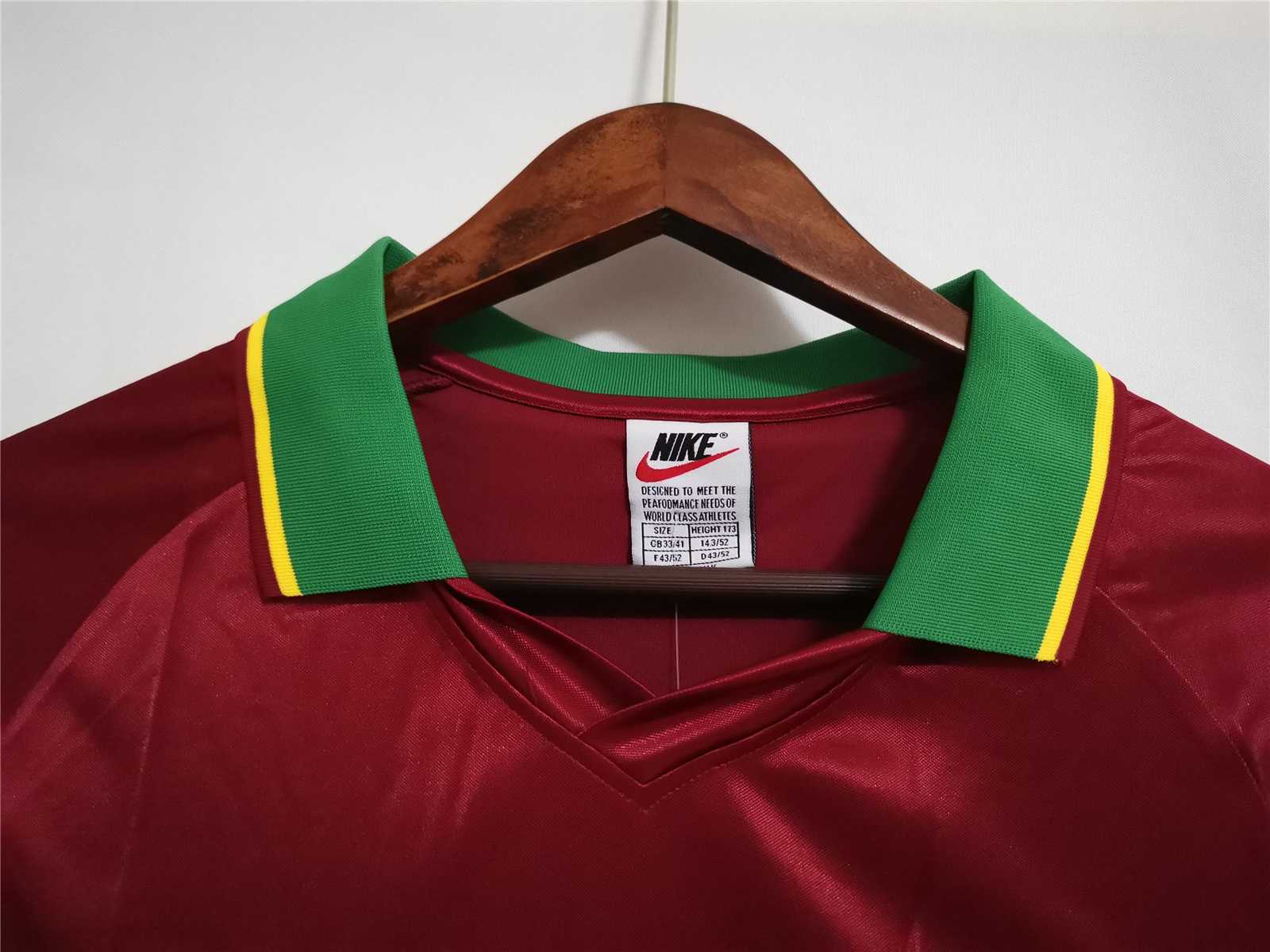 1998 Portugal  World Cup Home Retro Jersey - view 5