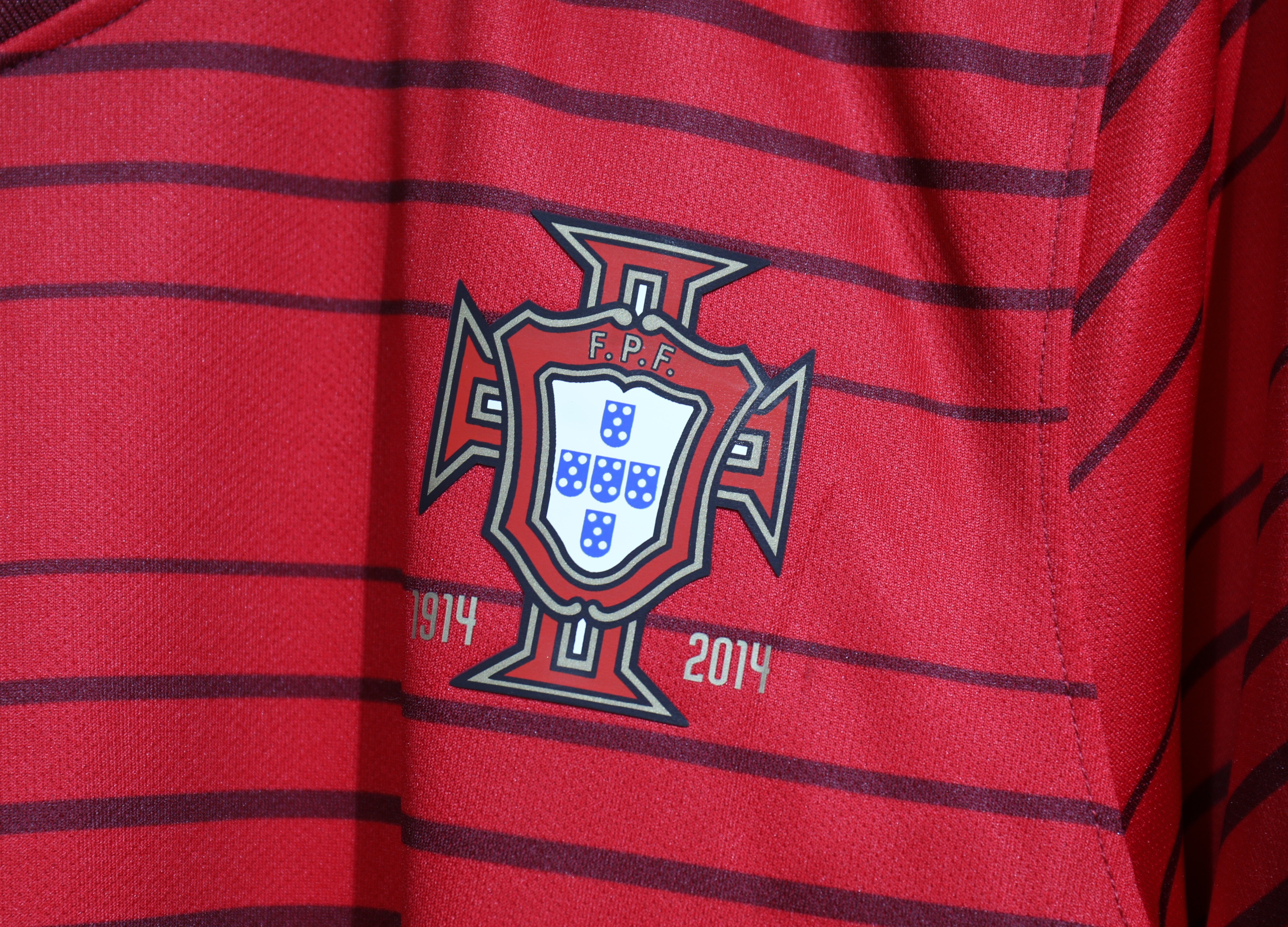 2014 Portugal  World Cup Home Retro Jersey Player Edition - view 7