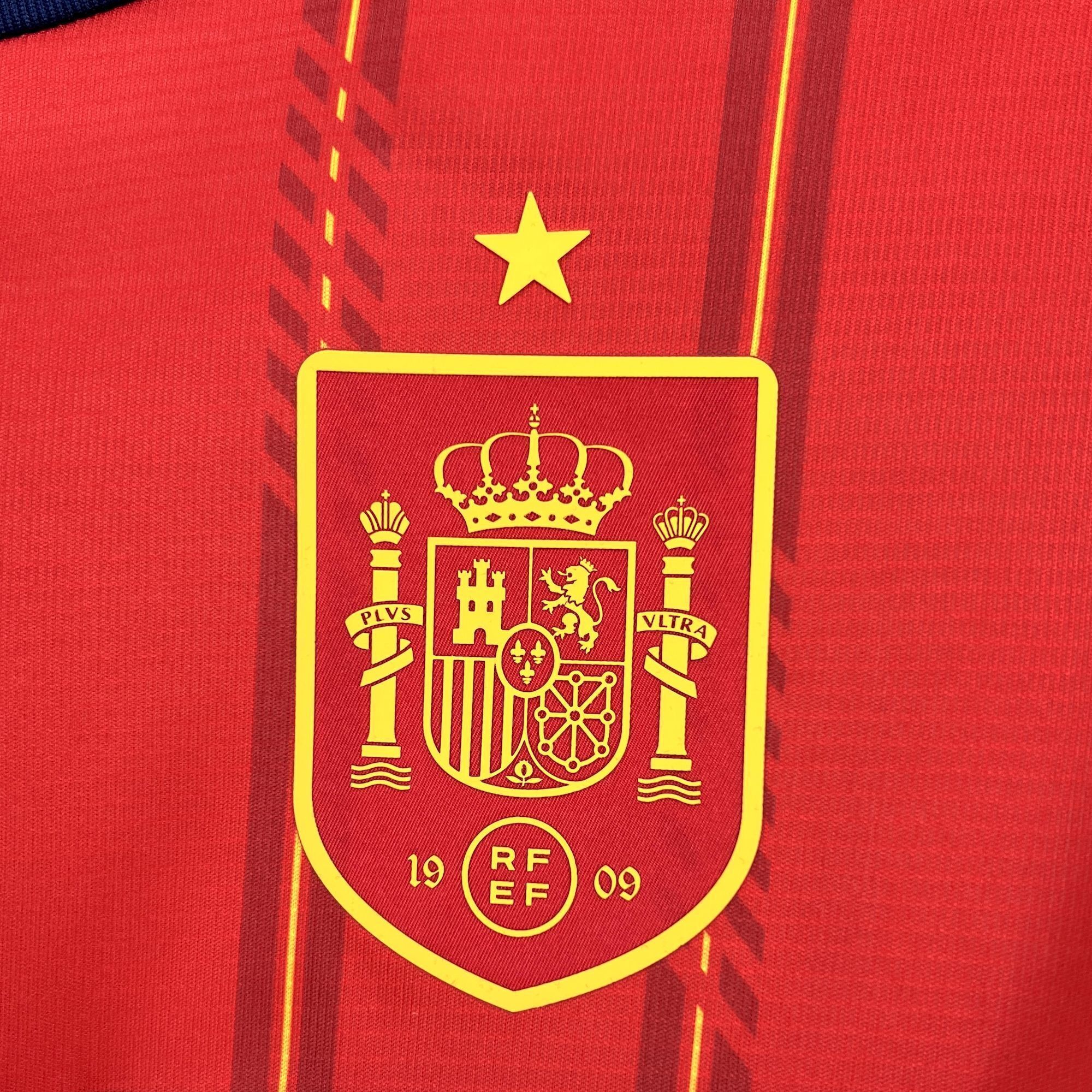 2026 Spain Home World Cup Soccer Jersey Long Sleeve - view 6