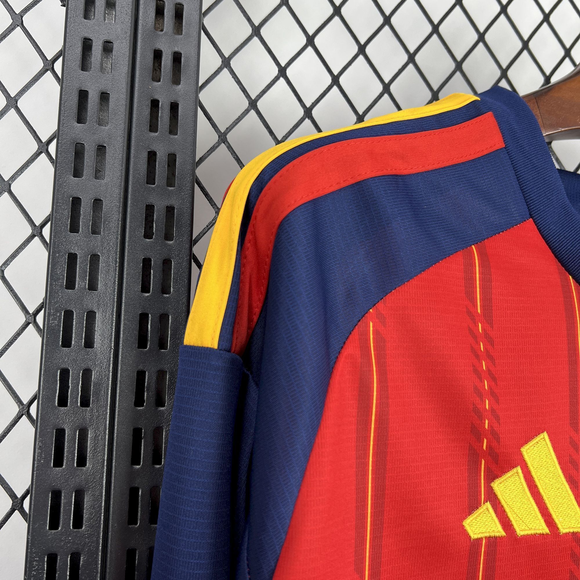 2026 Spain Home World Cup Soccer Jersey Long Sleeve - view 8