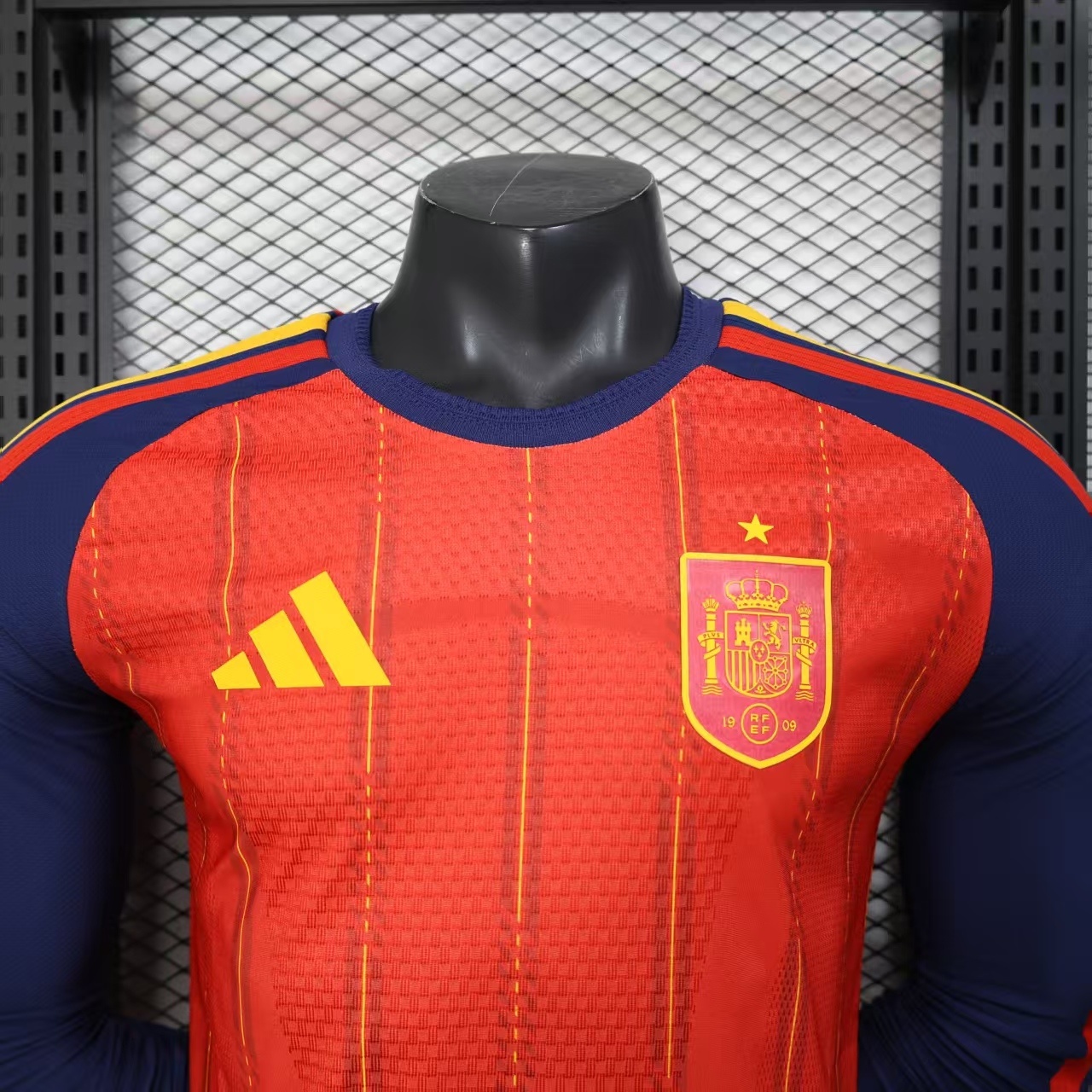 2026 Spain Home World Cup Soccer Jersey Authentic Shirt Long Sleeve - view 7