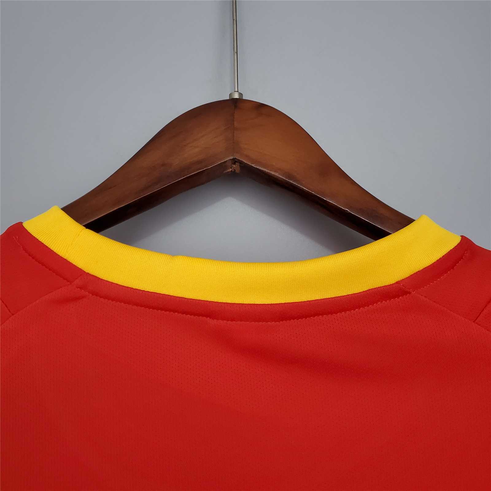 2002 Spain Home World Cup Retro Jersey - view 4