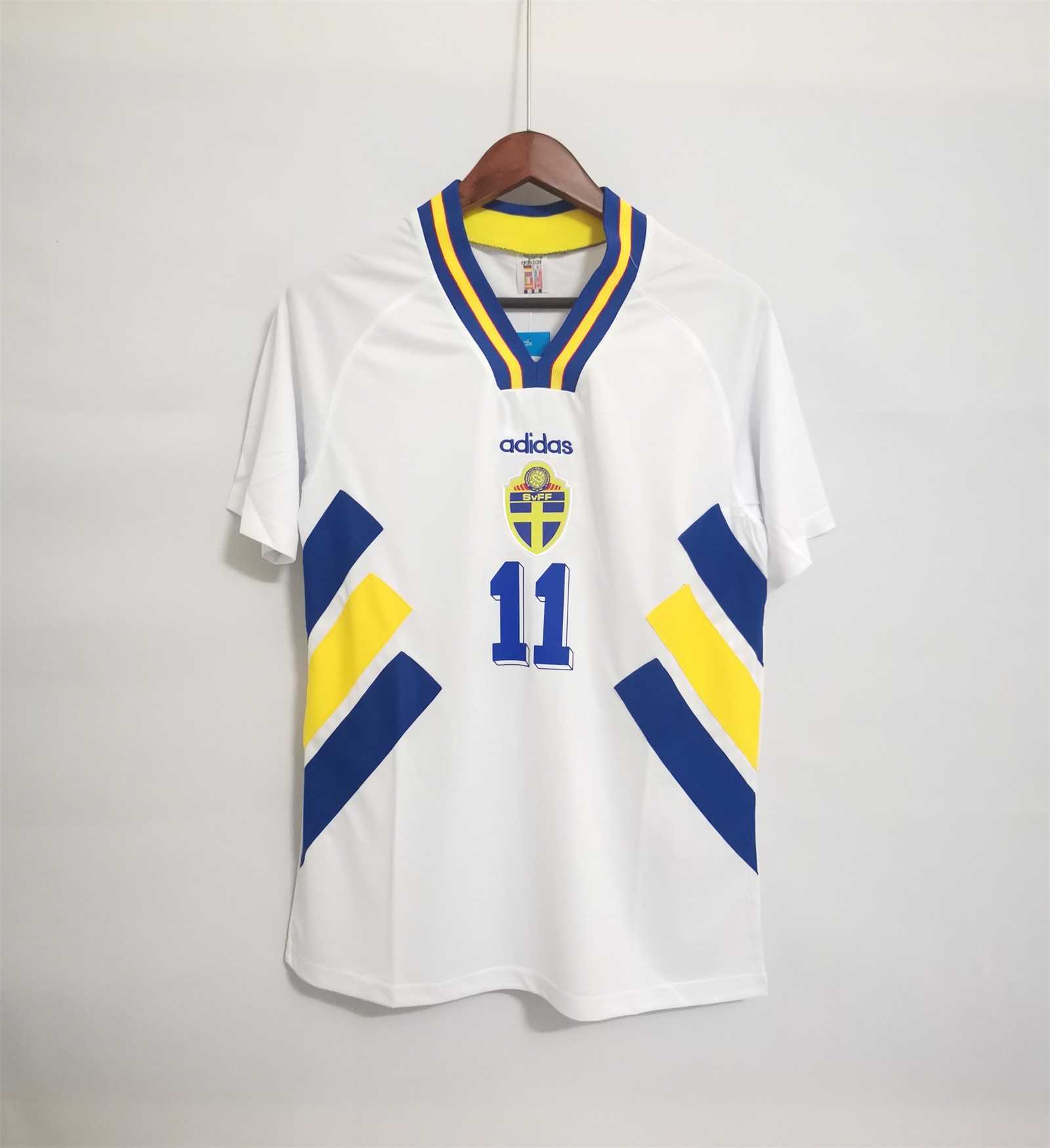1994 Sweden World Cup Away Soccer Retro Jersey - view 10