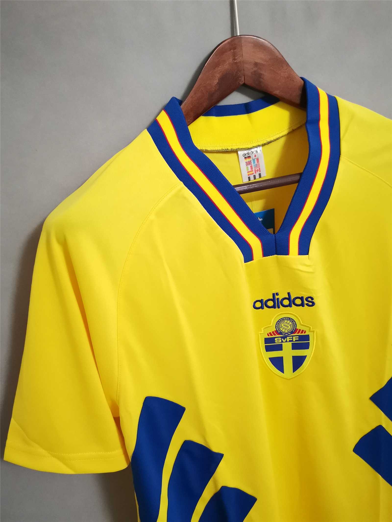 1994 Sweden World Cup Home Soccer Retro Jersey - view 8