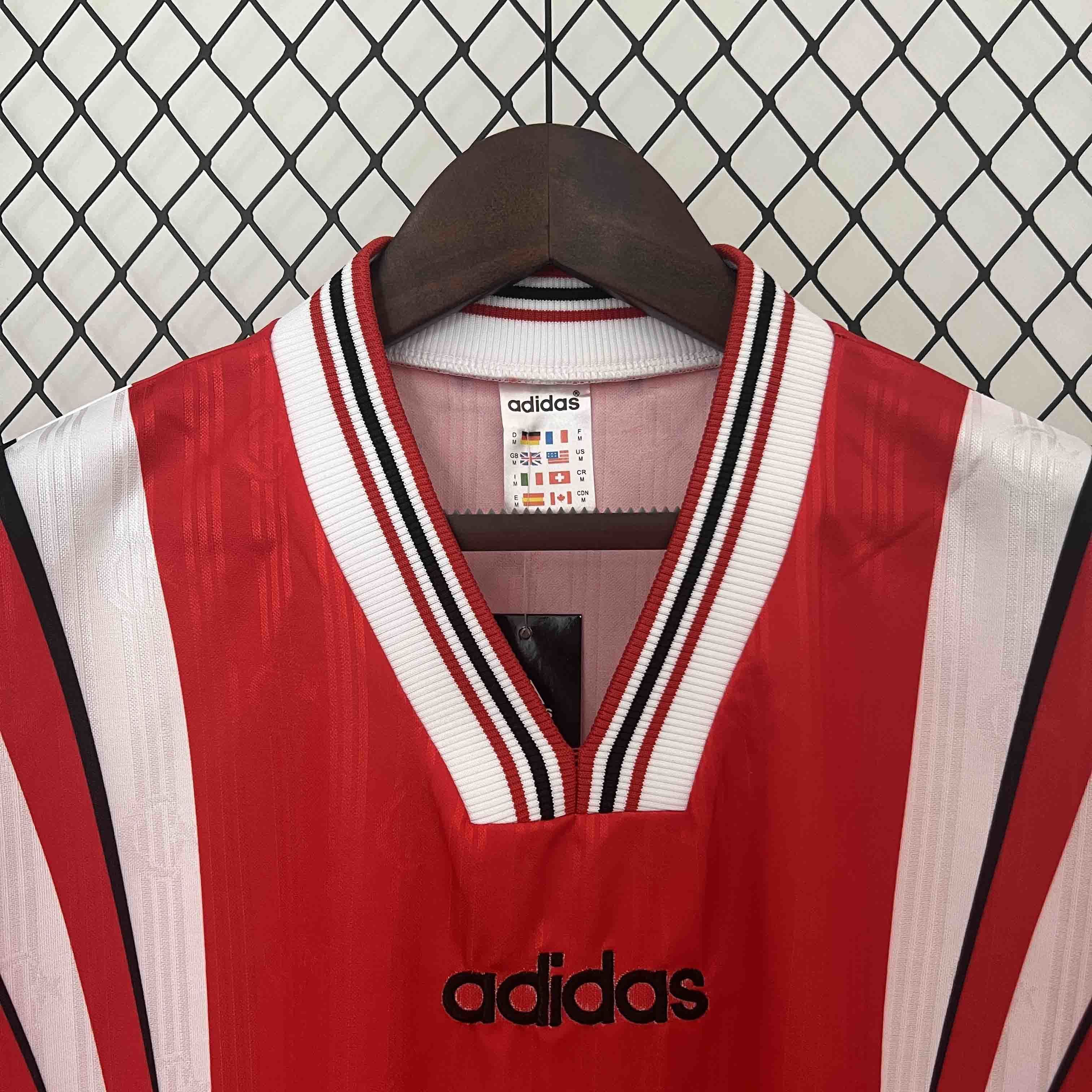 1996 Turkey World Cup Home Football Retro Jersey - view 5