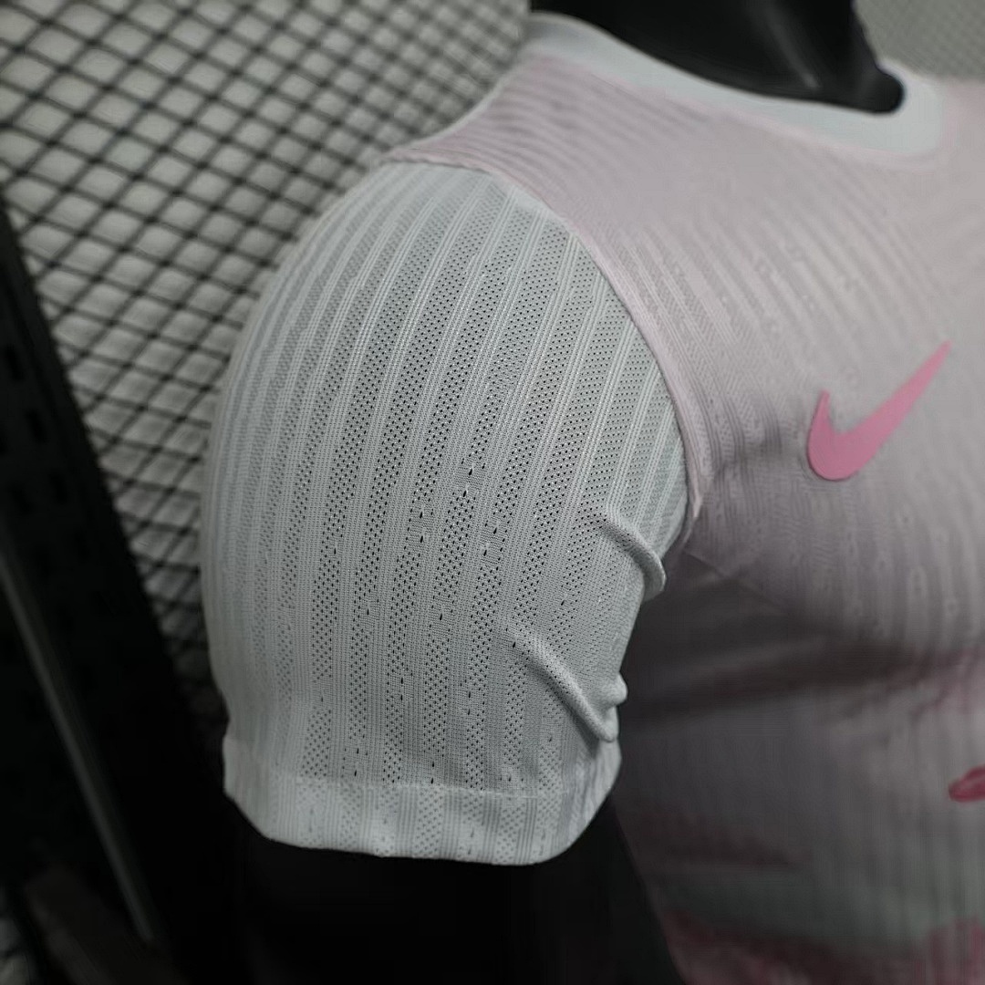 2025 Brazil Pink Special Edition Kit Player Version Soccer Jersey - view 4