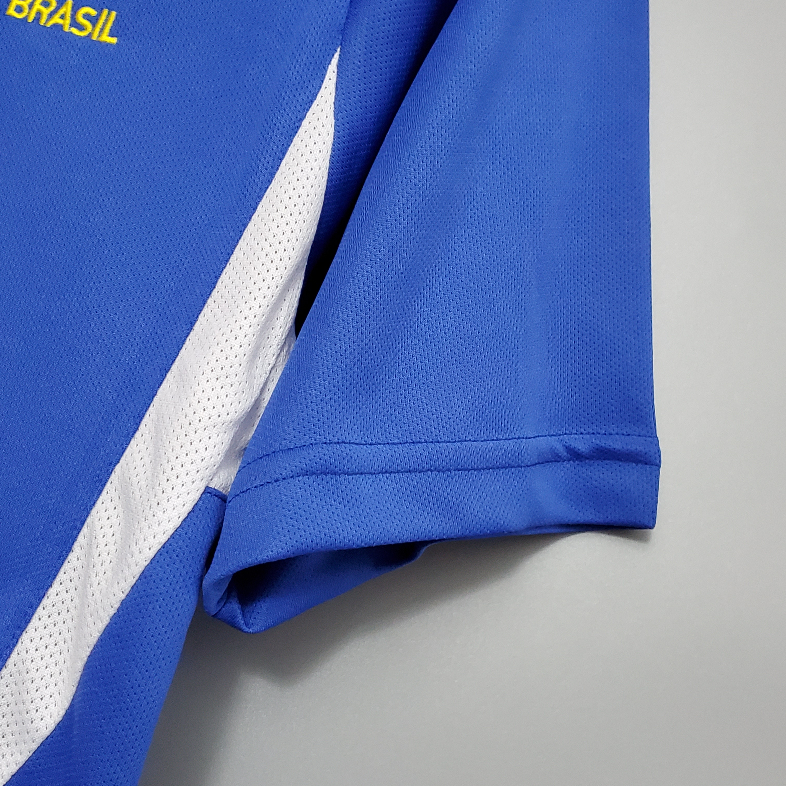 2002 Brazil World Cup Away Retro Jersey - view 4