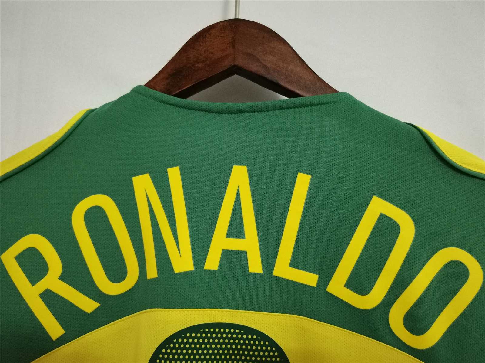 2004 Brazil World Cup Home Retro Jersey - view 14
