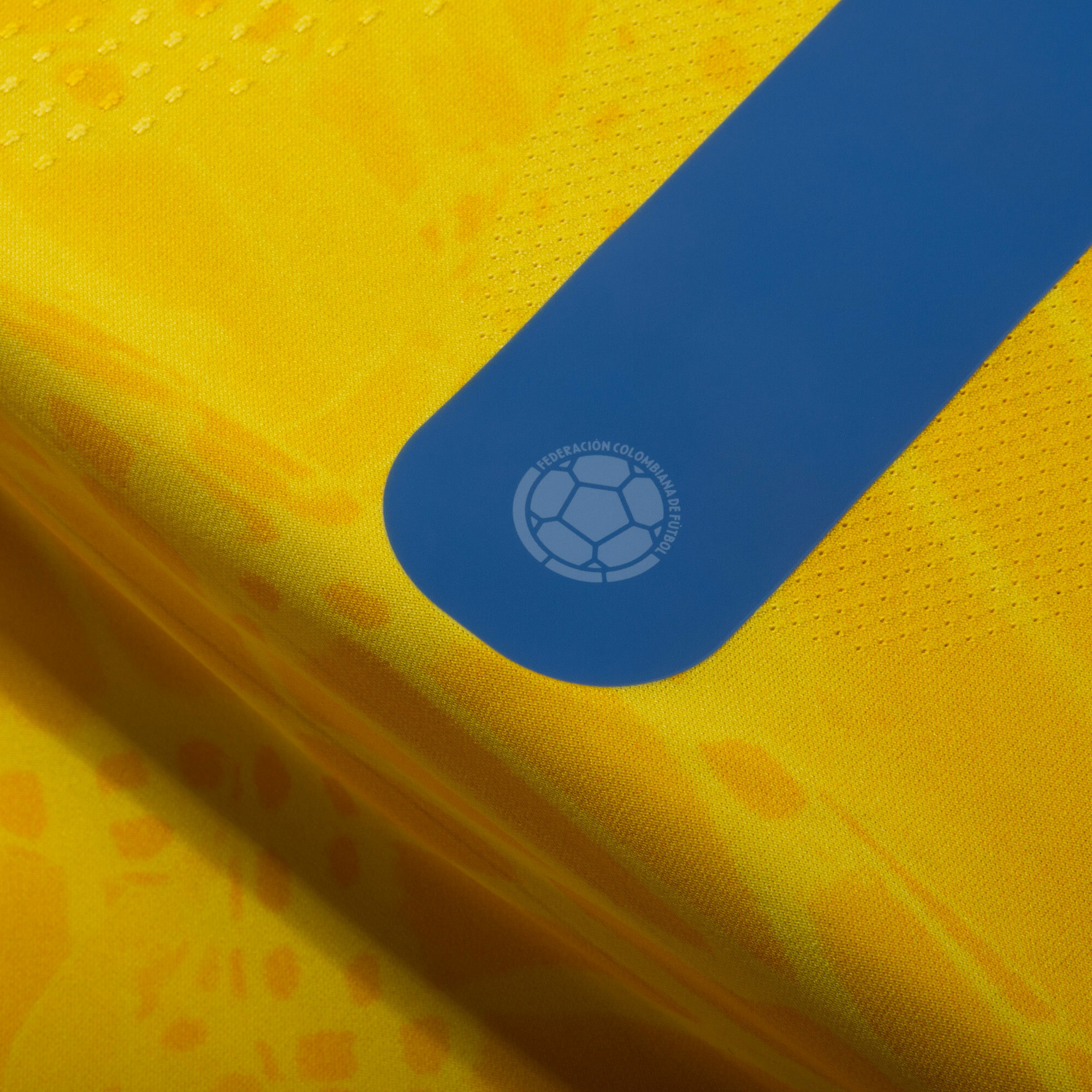 adidas Colombia Authentic Home Luis Diaz 7 Shirt 2026-2027 - view 3