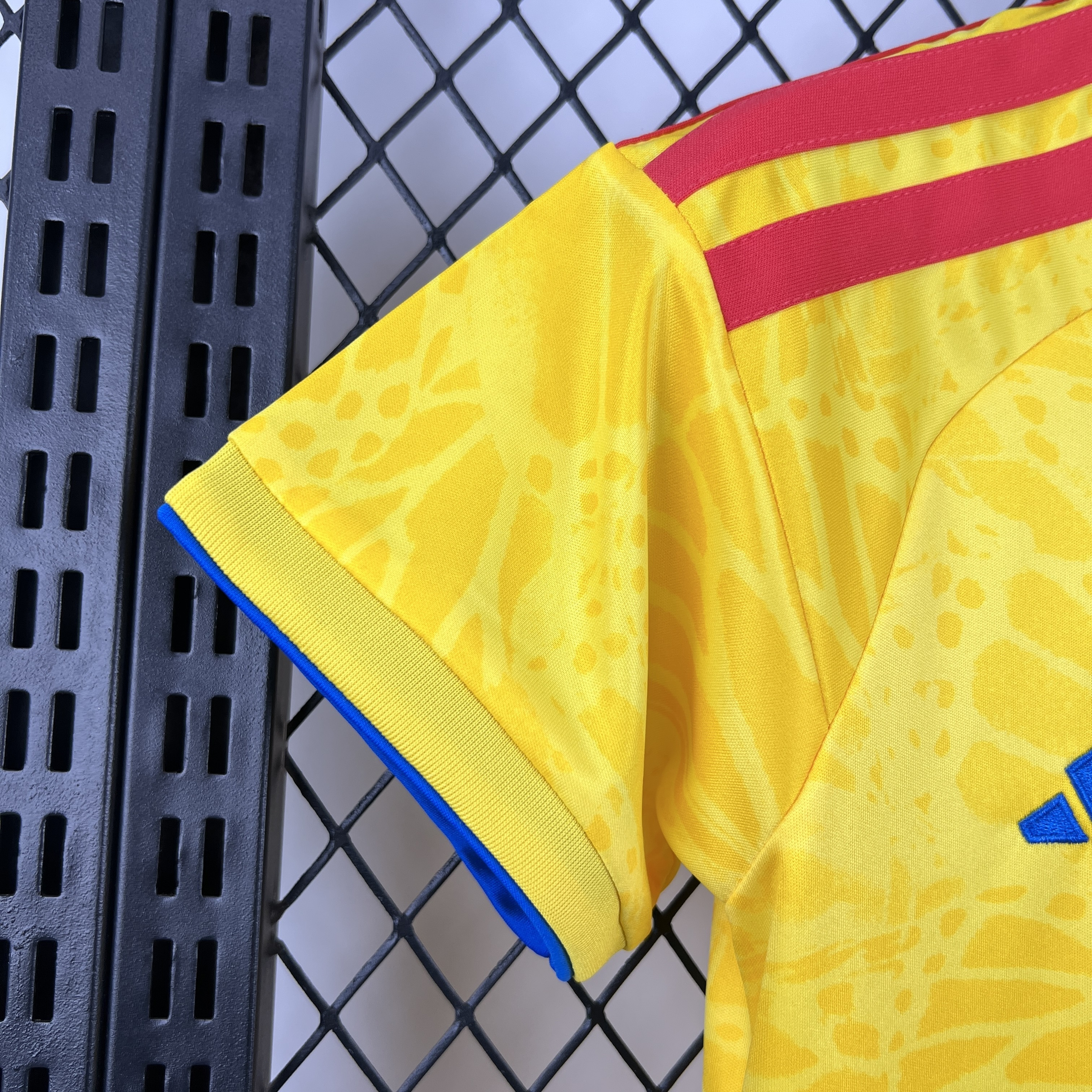 2026 Colombia Home World Cup Soccer Kids Kit Jersey+Shorts - view 7