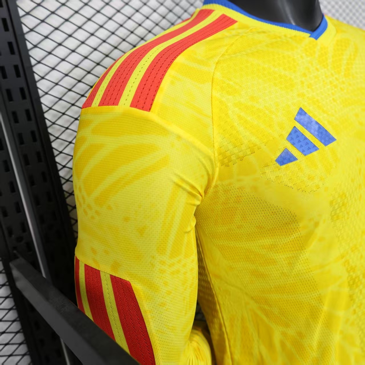 2026 Colombia Home World Cup Jersey Player Version Long Sleeve - view 5