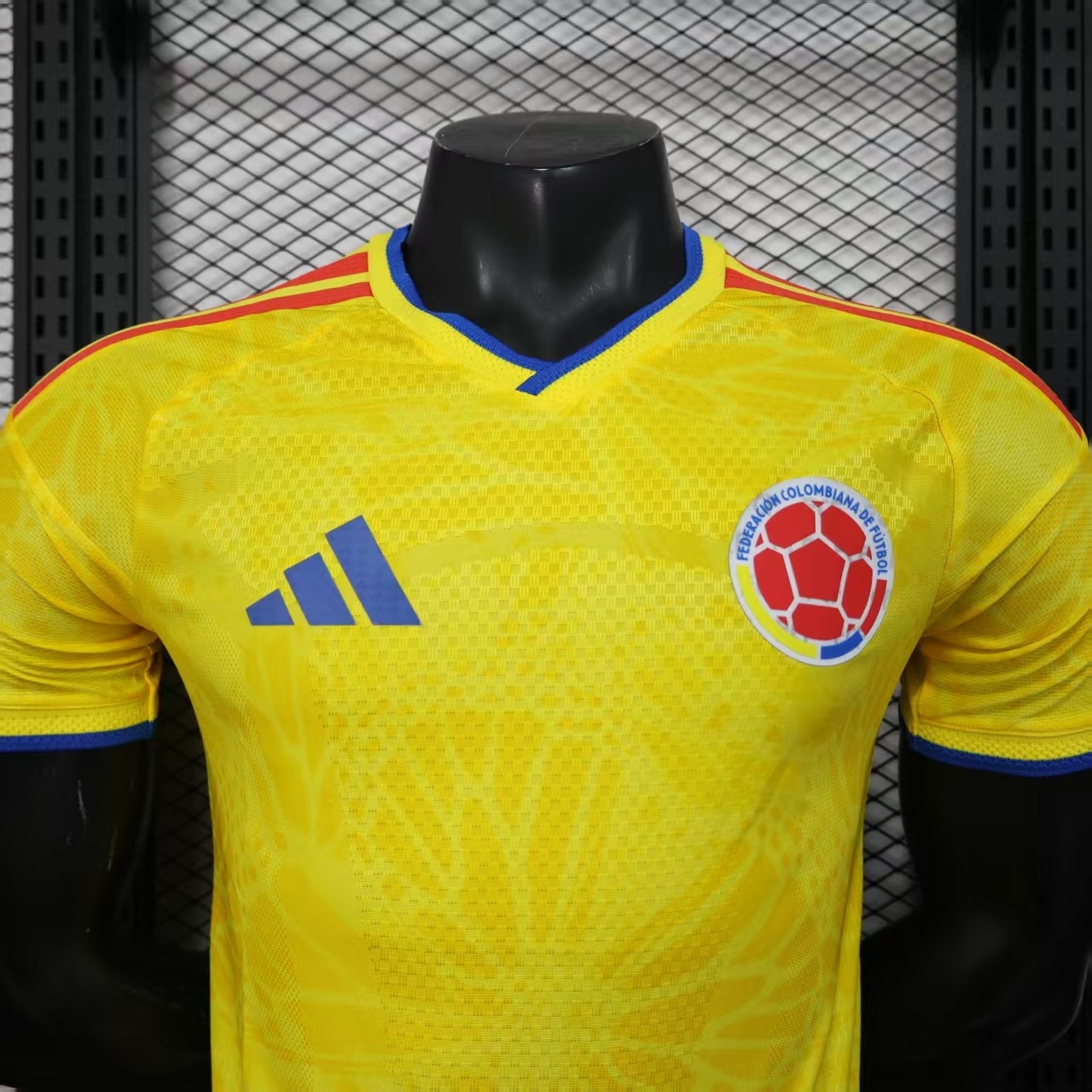 2026 Colombia Home World Cup Jersey Player Version - view 5