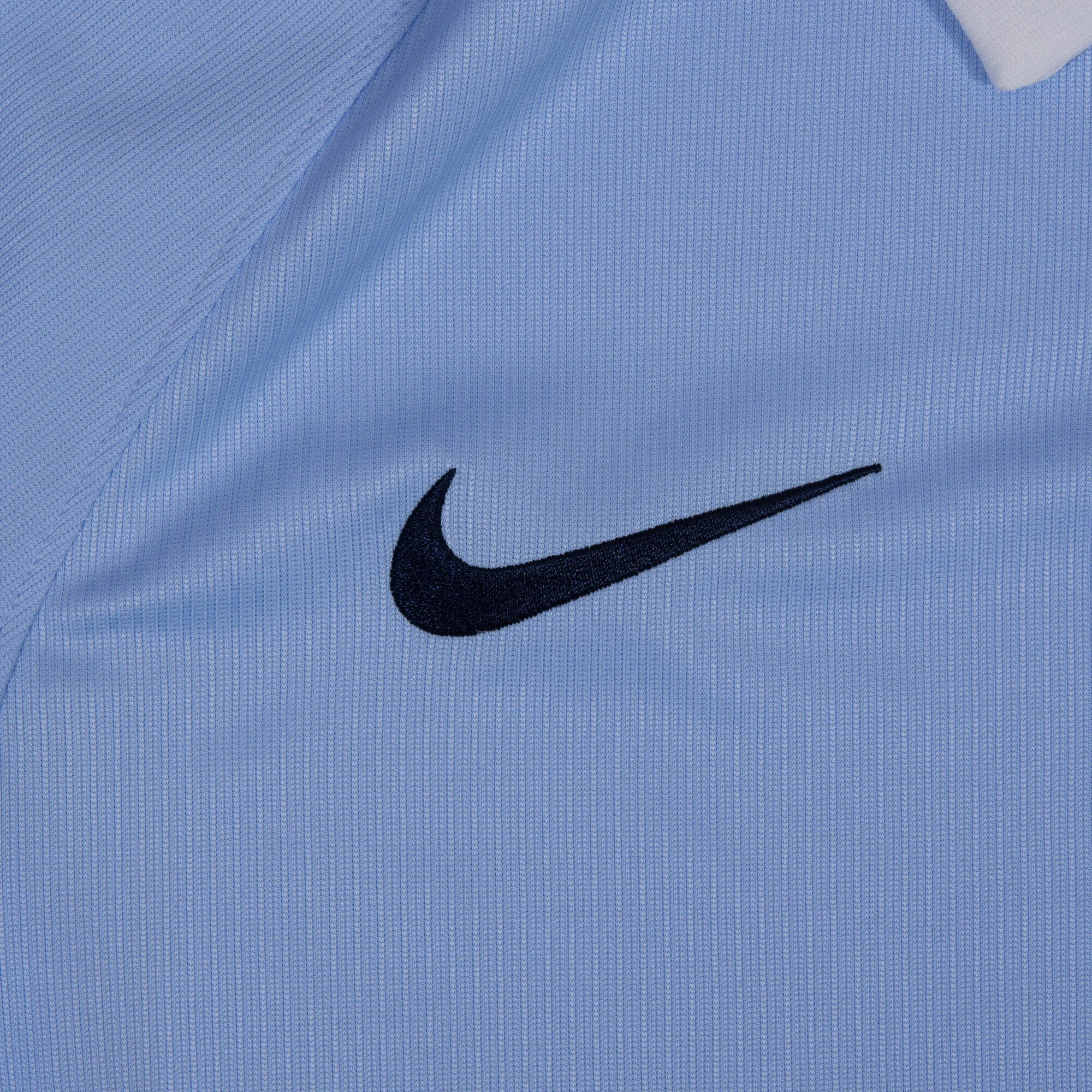 Nike Uruguay Home F. Valverde 15 Shirt 2026-2027 (Fan Style Printing) - view 6
