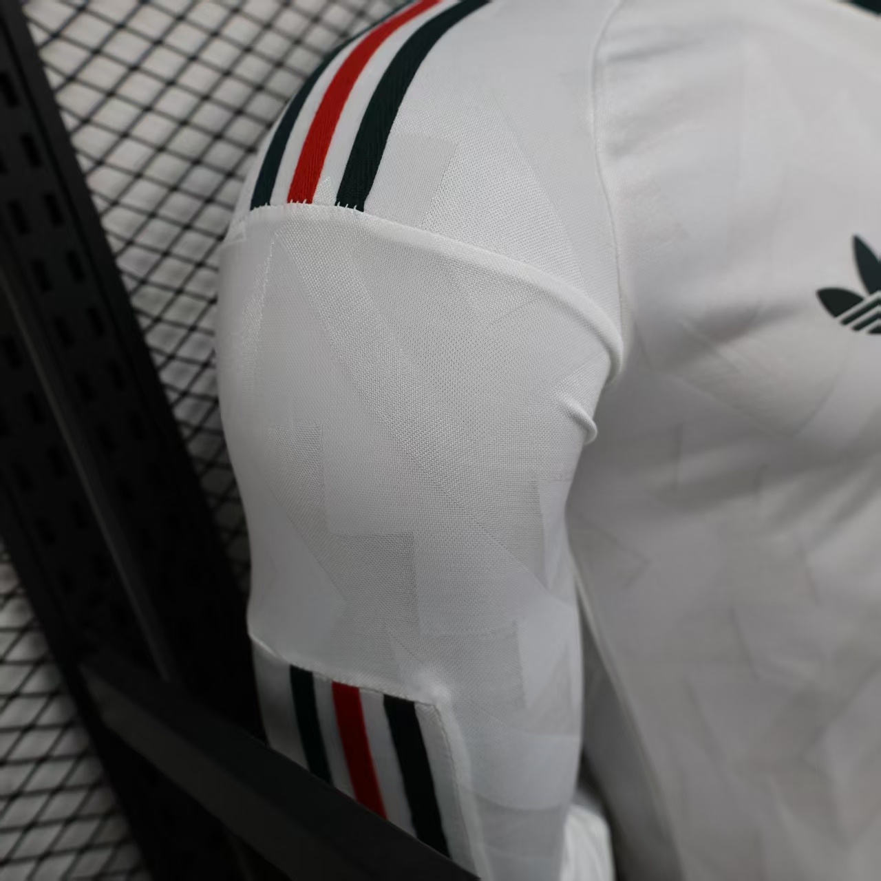 2026 Mexico World Cup Away Soccer Jersey Player Version Long Sleeve - view 4