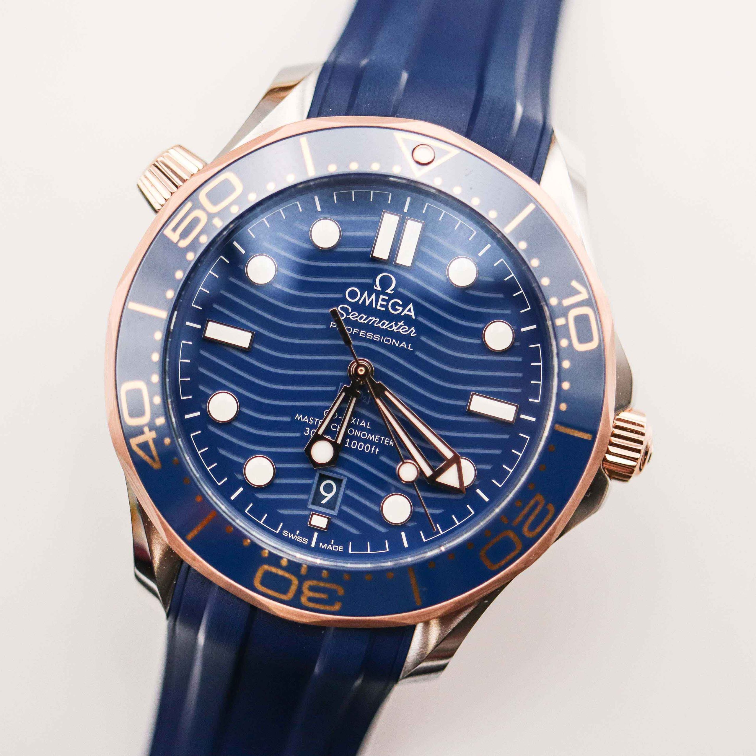 Omega Seamaster Men Automatic Blue Rubber Watch O21022422003002 - gallery