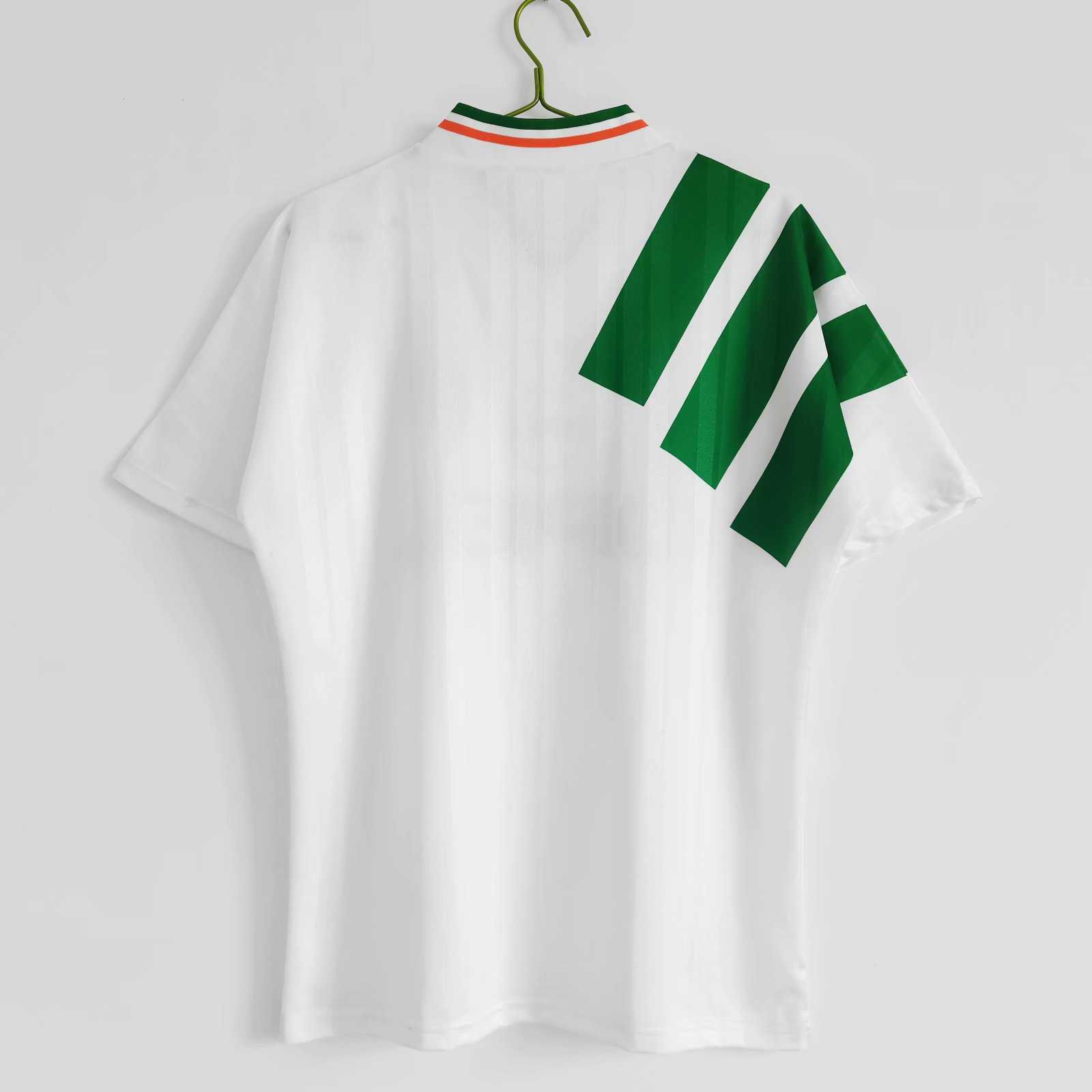 1992/94 Ireland Away Retro Jersey - view 3