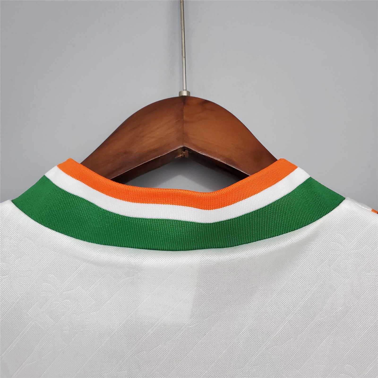 1994 Ireland Away Retro Jersey - view 8