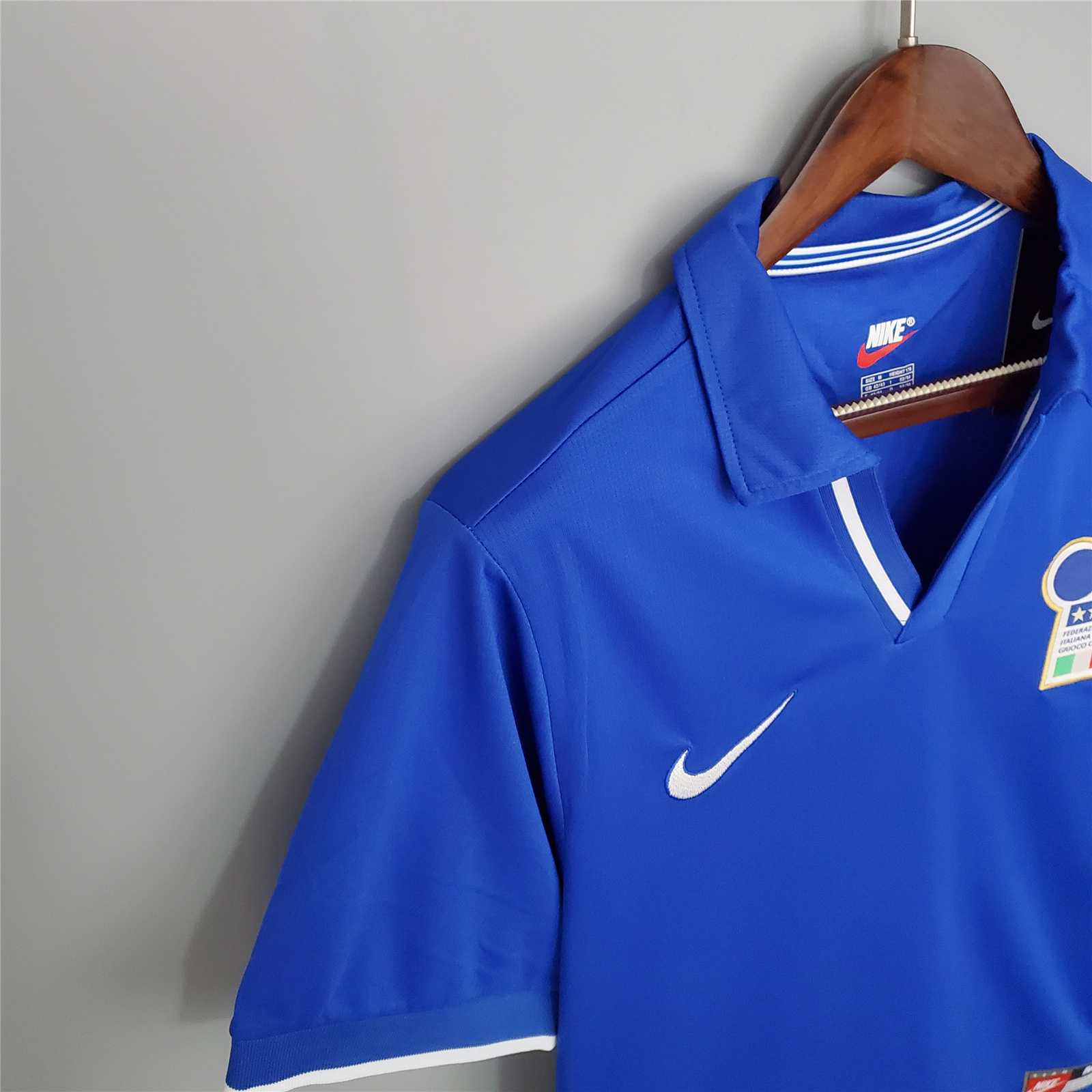 1998 Italy Home World Cup Retro Jersey - view 9
