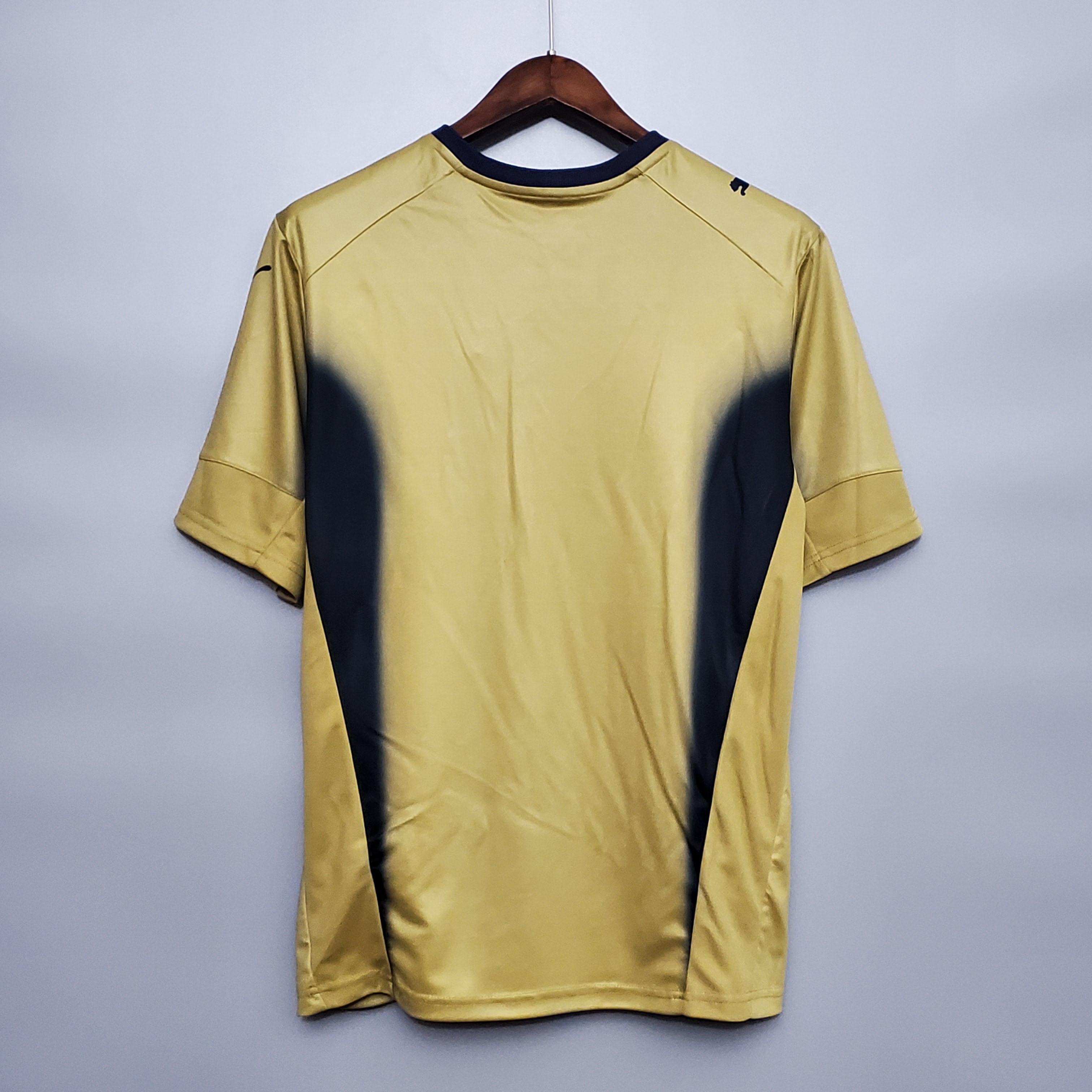 2006 Italy Home World Cup Goalkeeper Retro Jersey - view 3