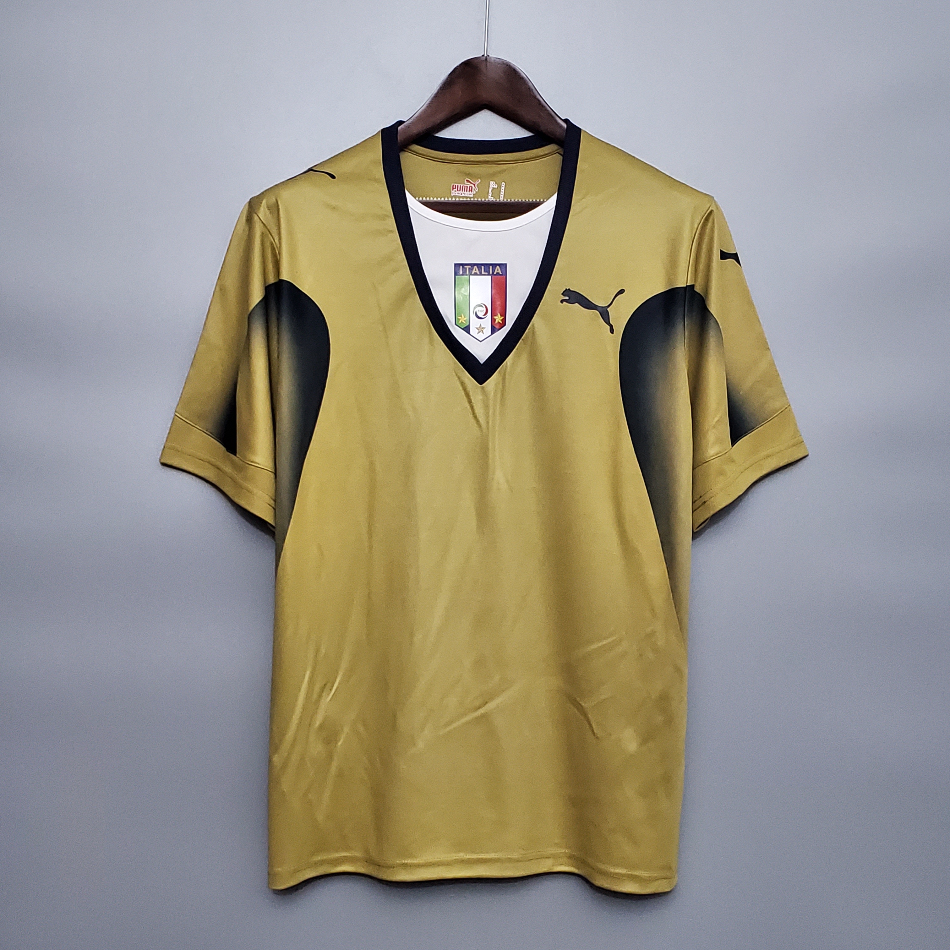 2006 Italy Home World Cup Goalkeeper Retro Jersey - view 12