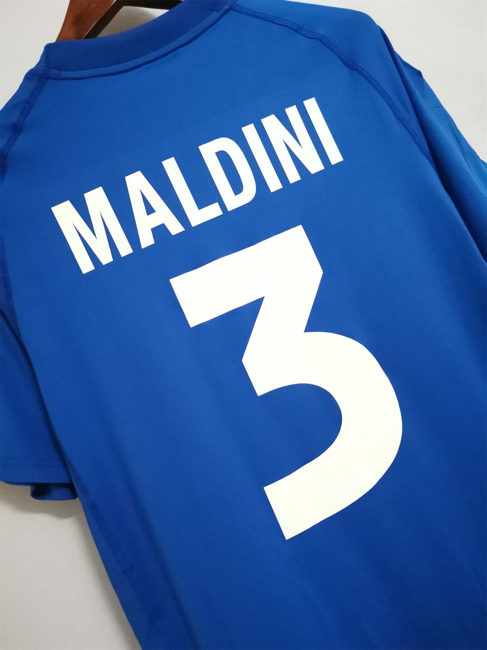 2000 Italy Home Retro Jersey - view 11