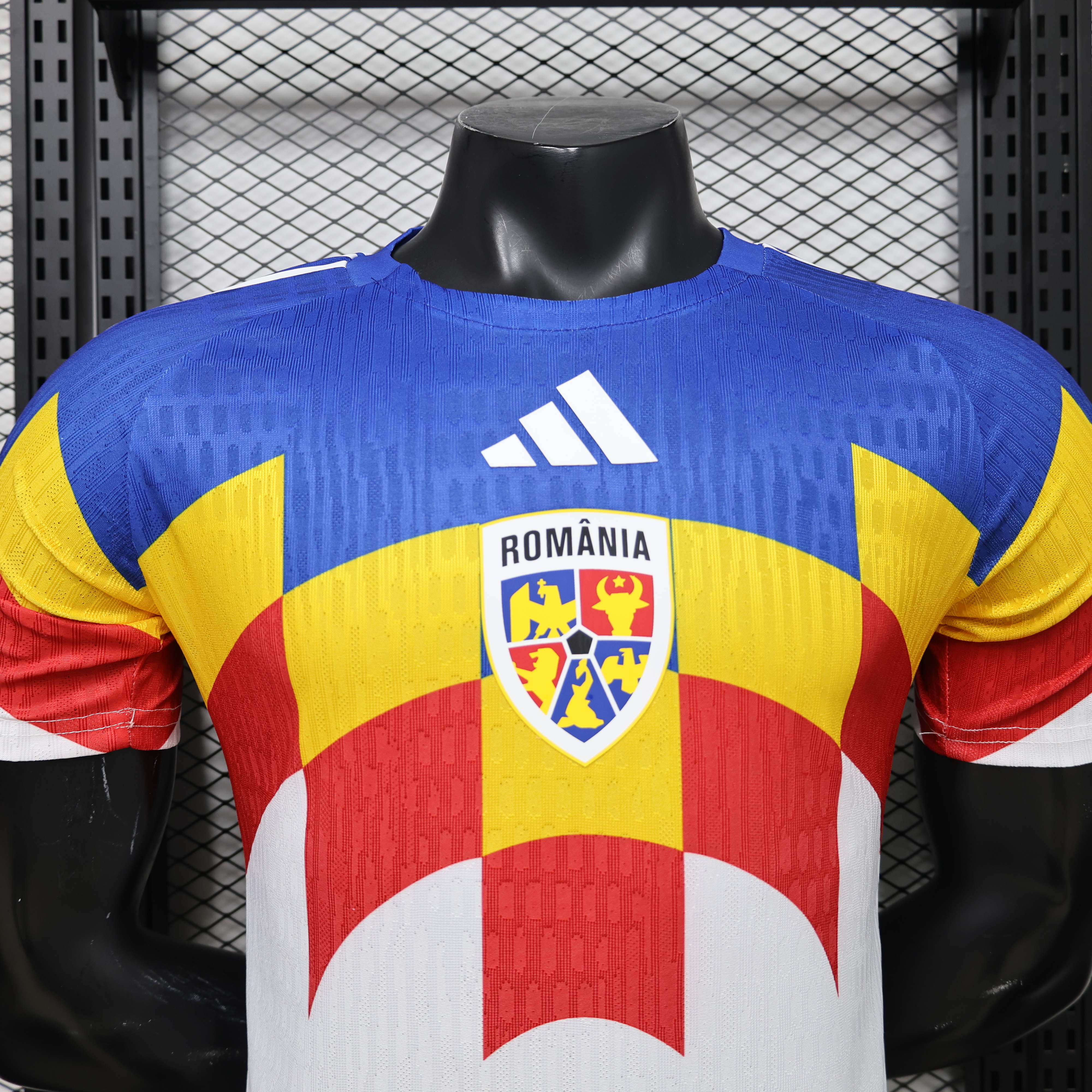 2026 Romania Special Football Jersey Player Version - view 4