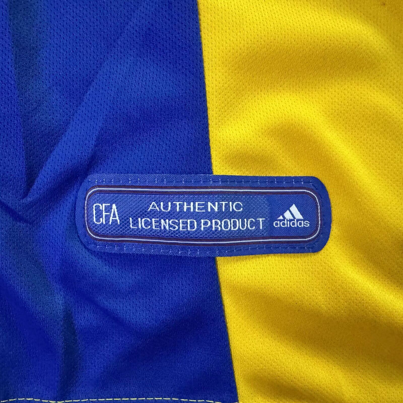 2000 Romania Home Football Retro Jersey - view 4
