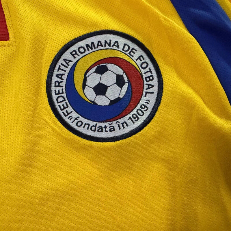 2000 Romania Home Football Retro Jersey - view 5