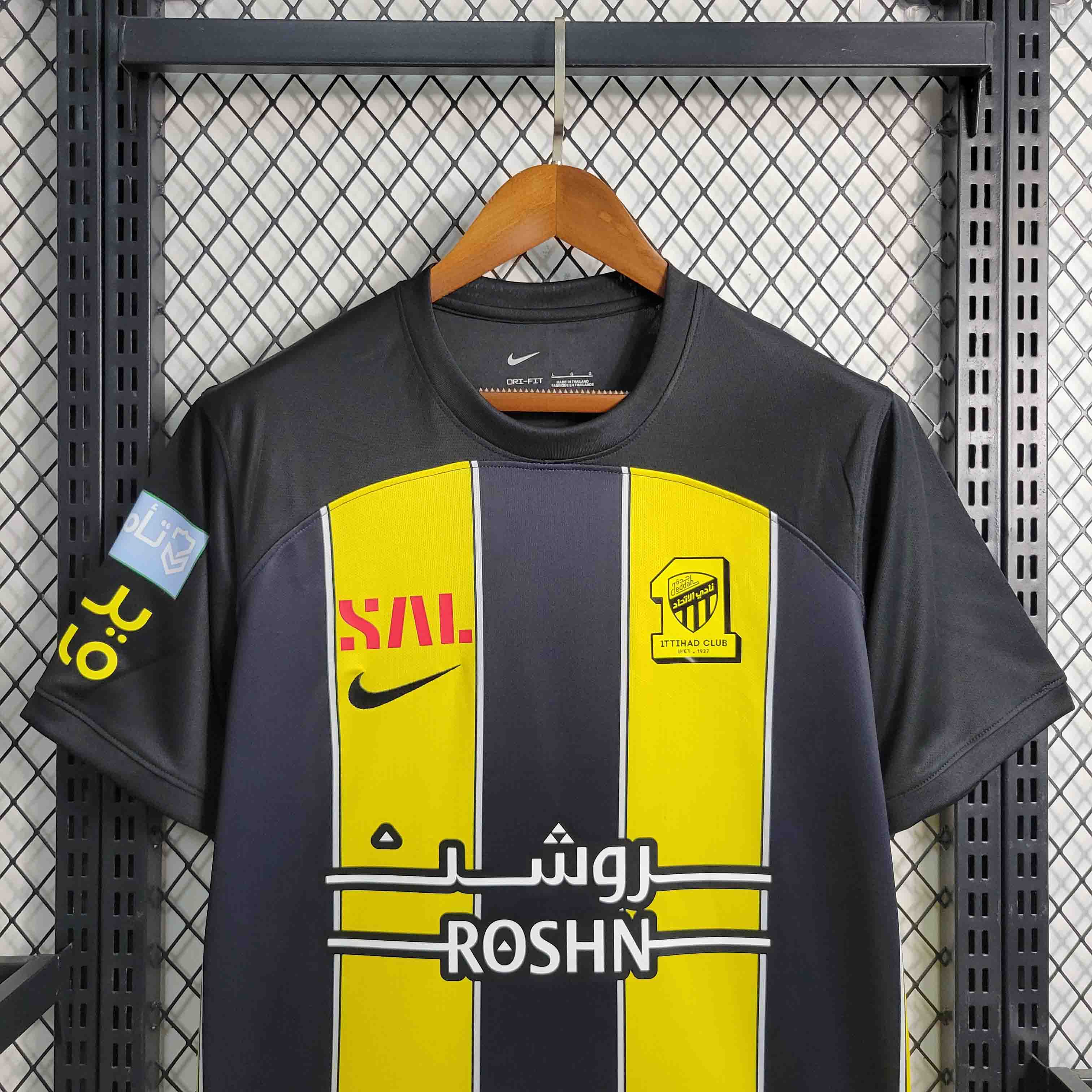 23-24 BENZEMA #9 Al-Ittihad(Jeddah United) Home Jersey Fan Version - view 7
