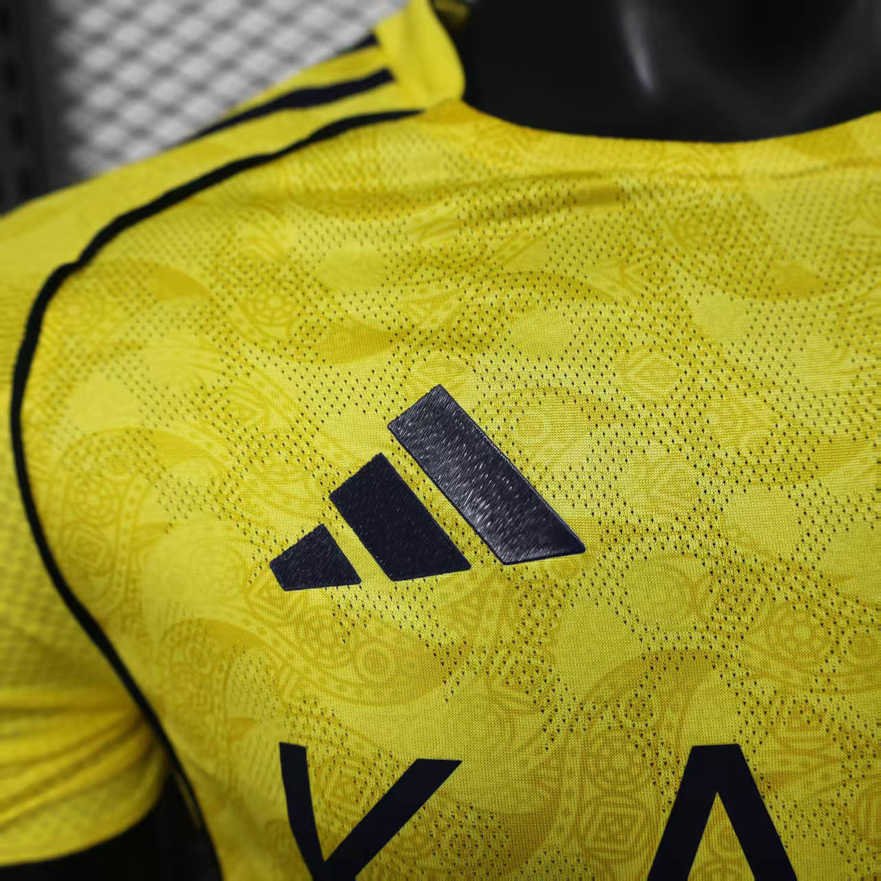 25-26 Al-Nassr Victory Home Soccer Jersey Player Version - view 6
