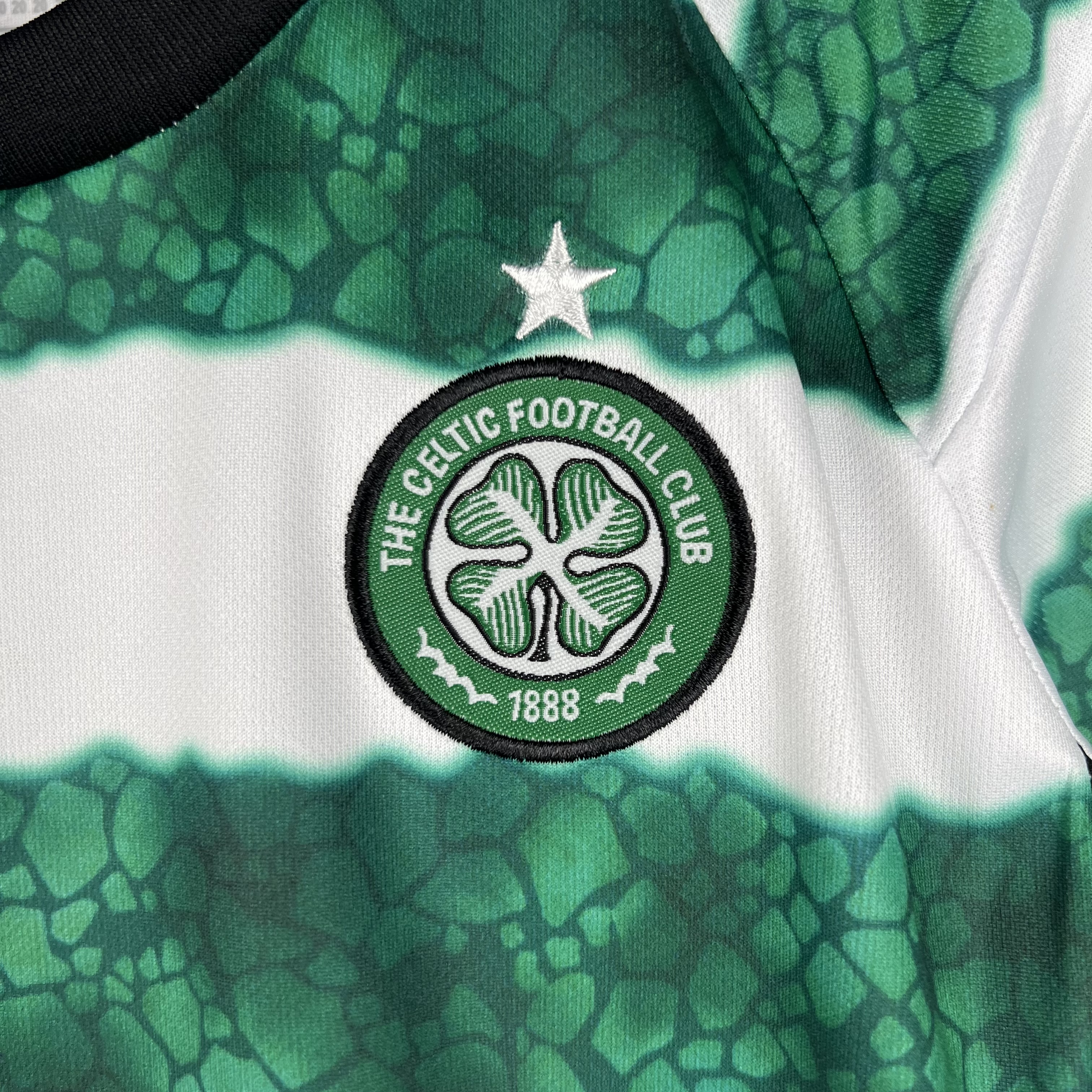 23-24 Celtic Home Soccer Jersey Kids Kit Jersey+Short - view 6